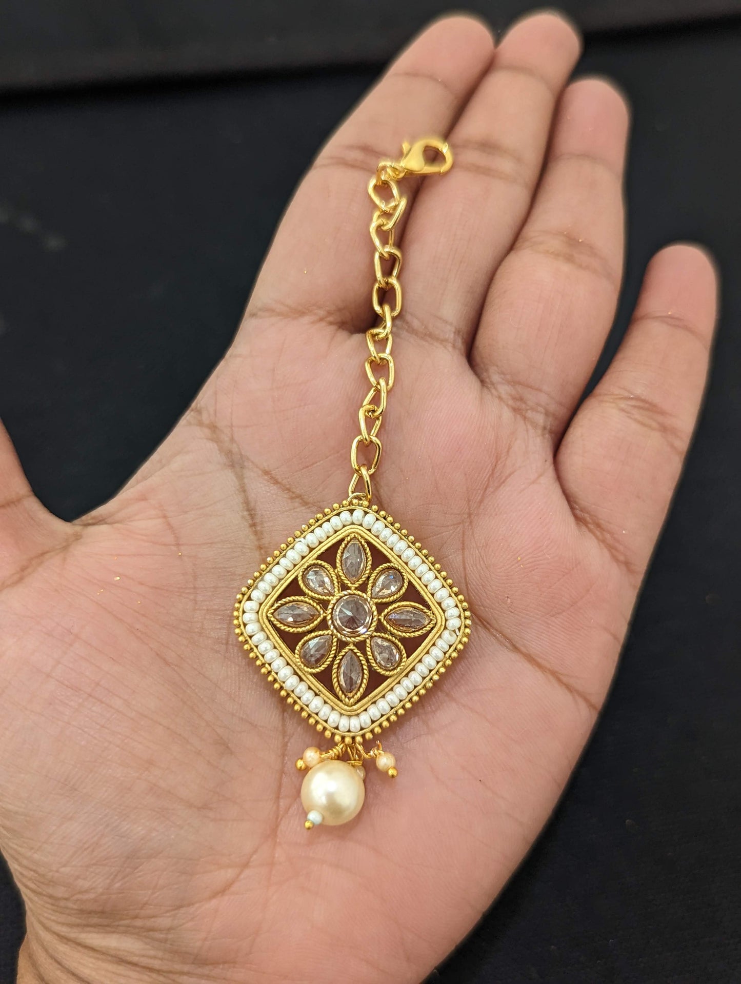 Diamond design Gold plated Polki Maang Tikka