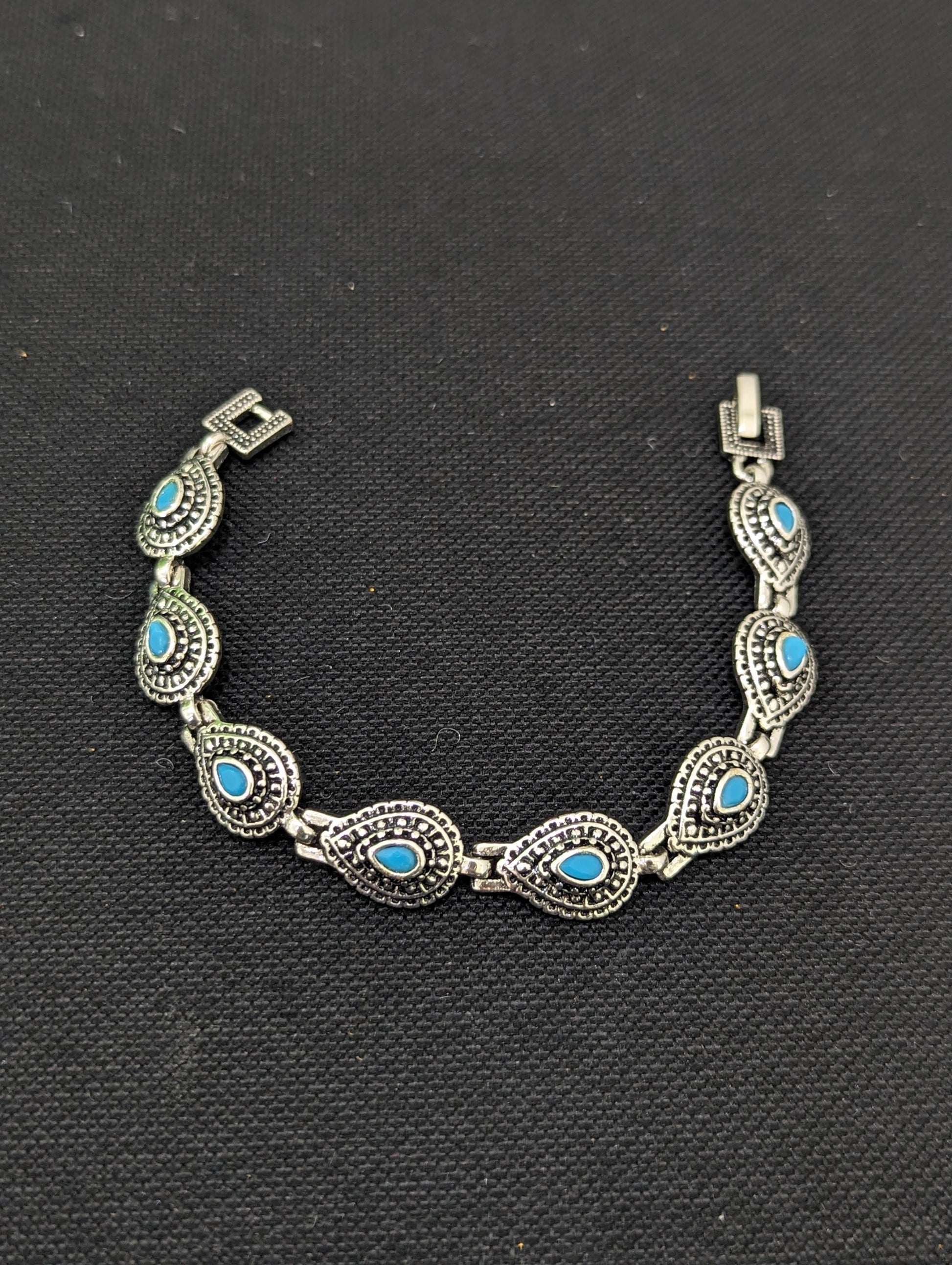 Antique Silver tear drop Bracelet - Simpliful