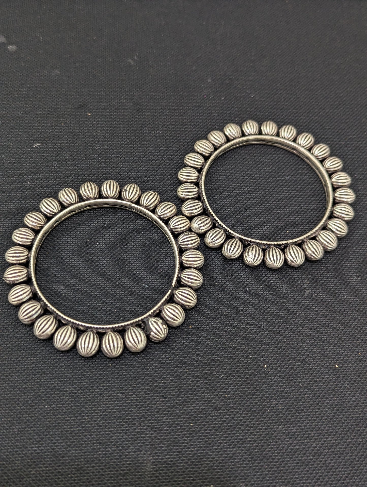 Oxidized silver pair bangles - Lined Oval design