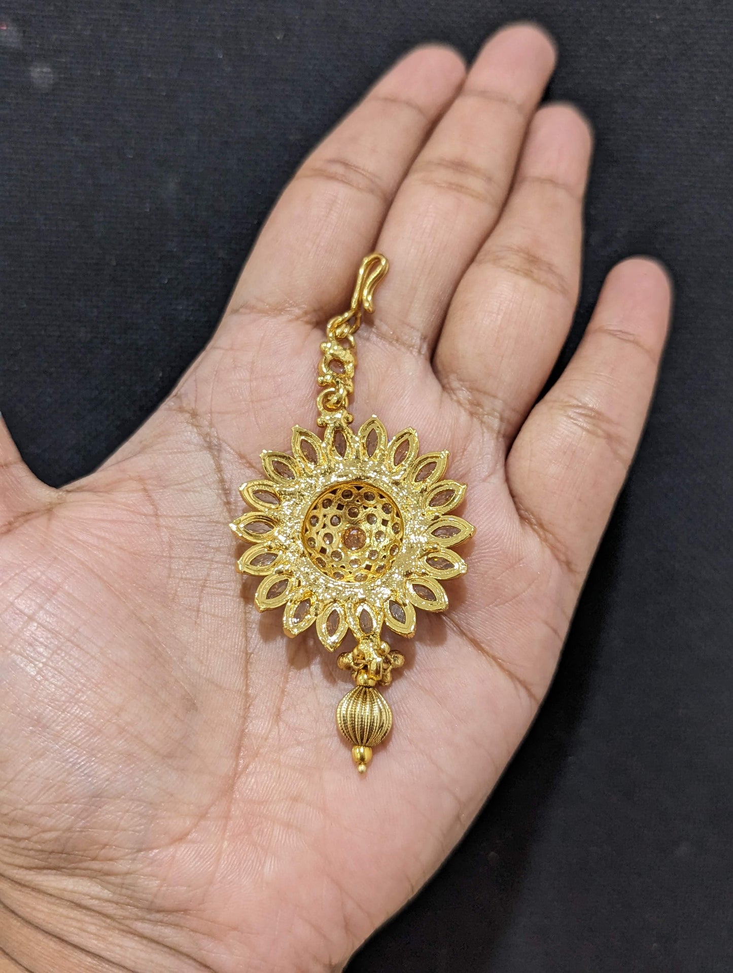 Flower design Gold plated Polki Maang Tikka