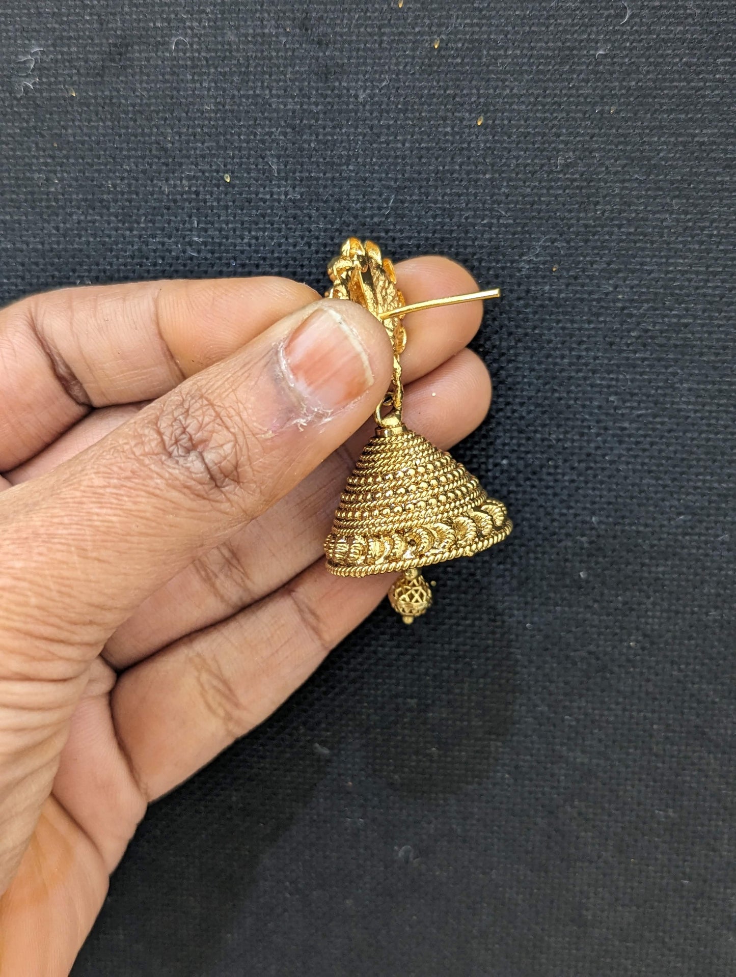 Gold plated Jhumka earrings - D6
