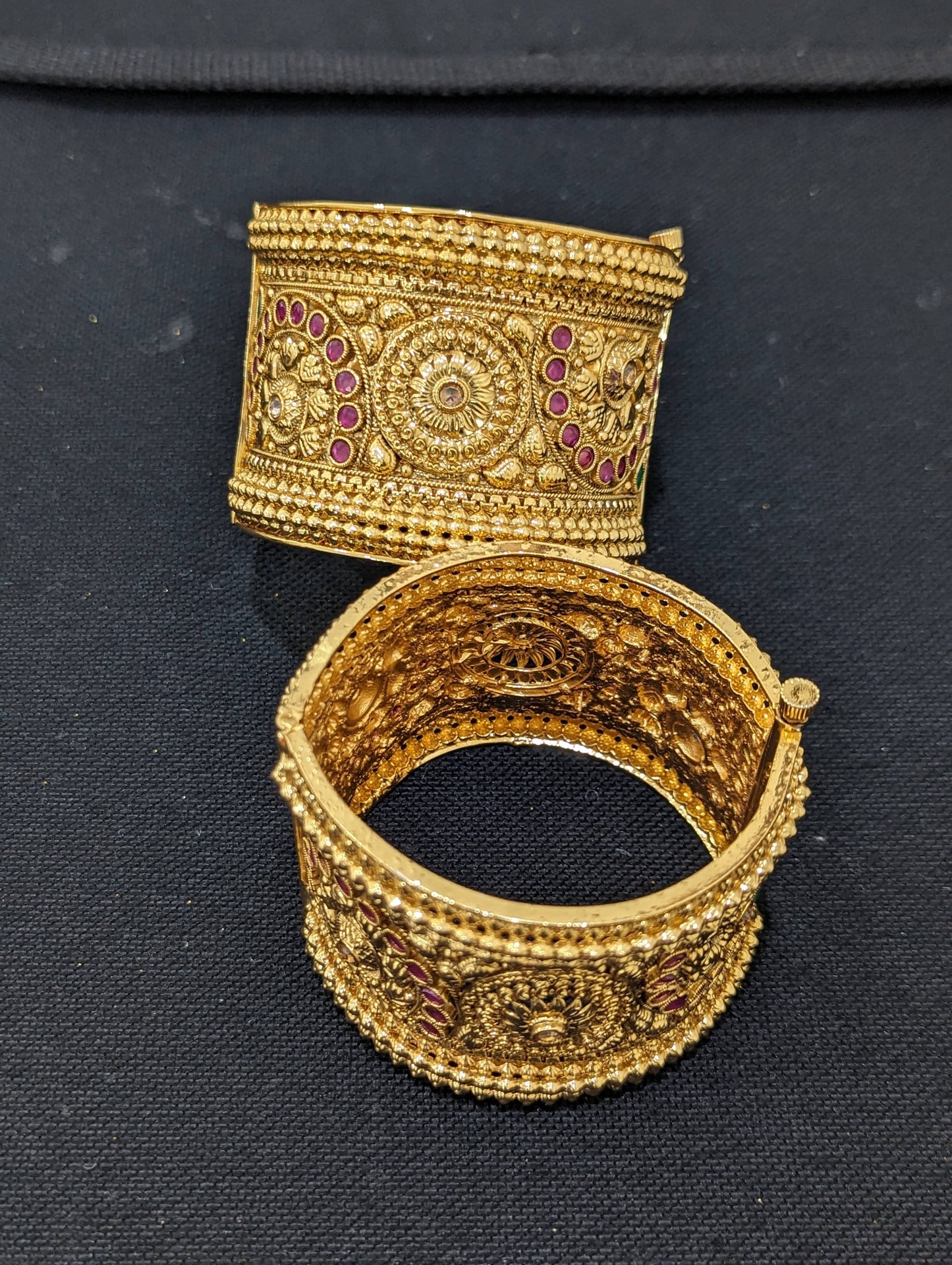 Semicircle design Traditional Broad Openable Bangles - 2x8 size