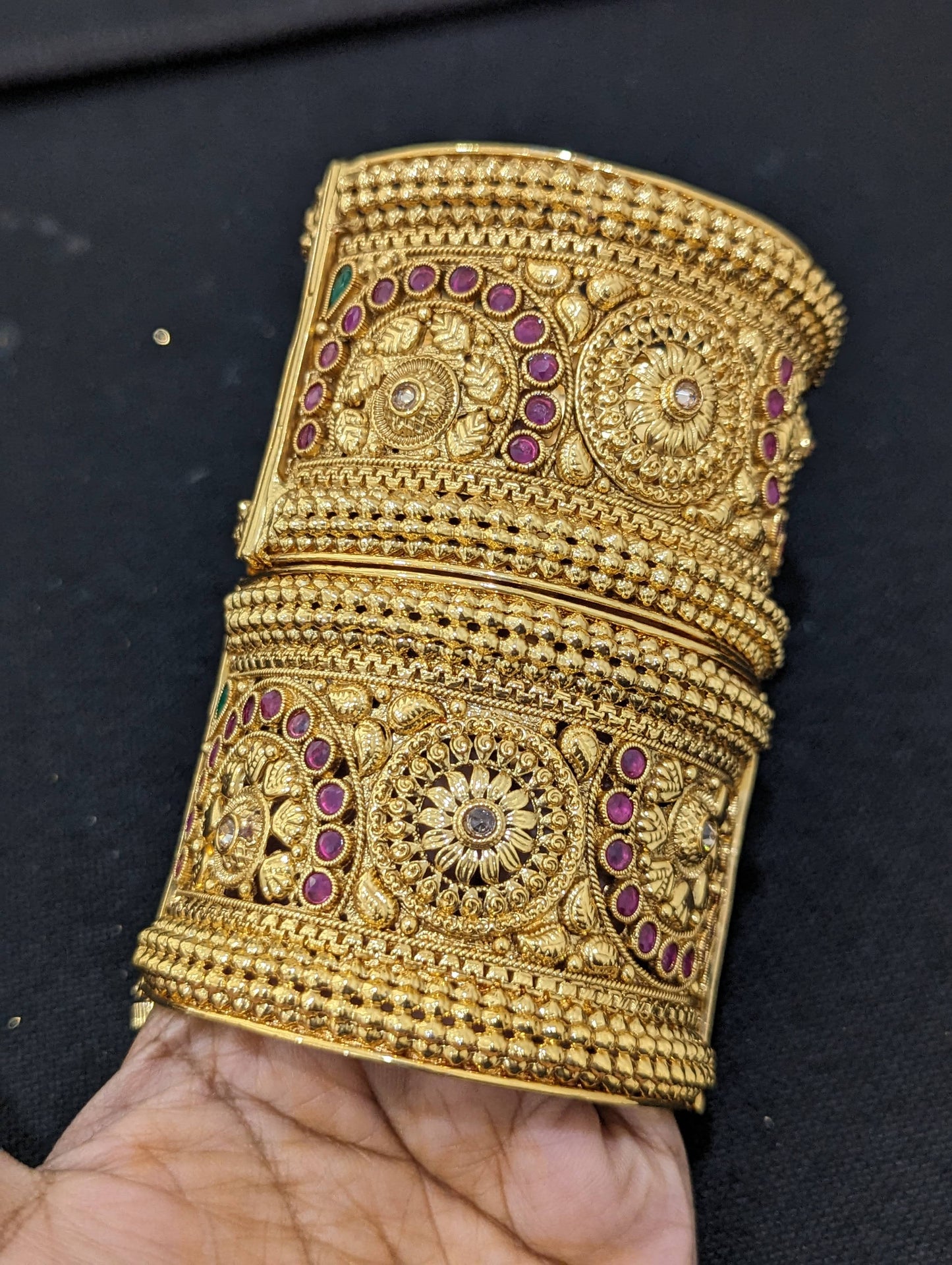 Semicircle design Traditional Broad Openable Bangles - 2x8 size
