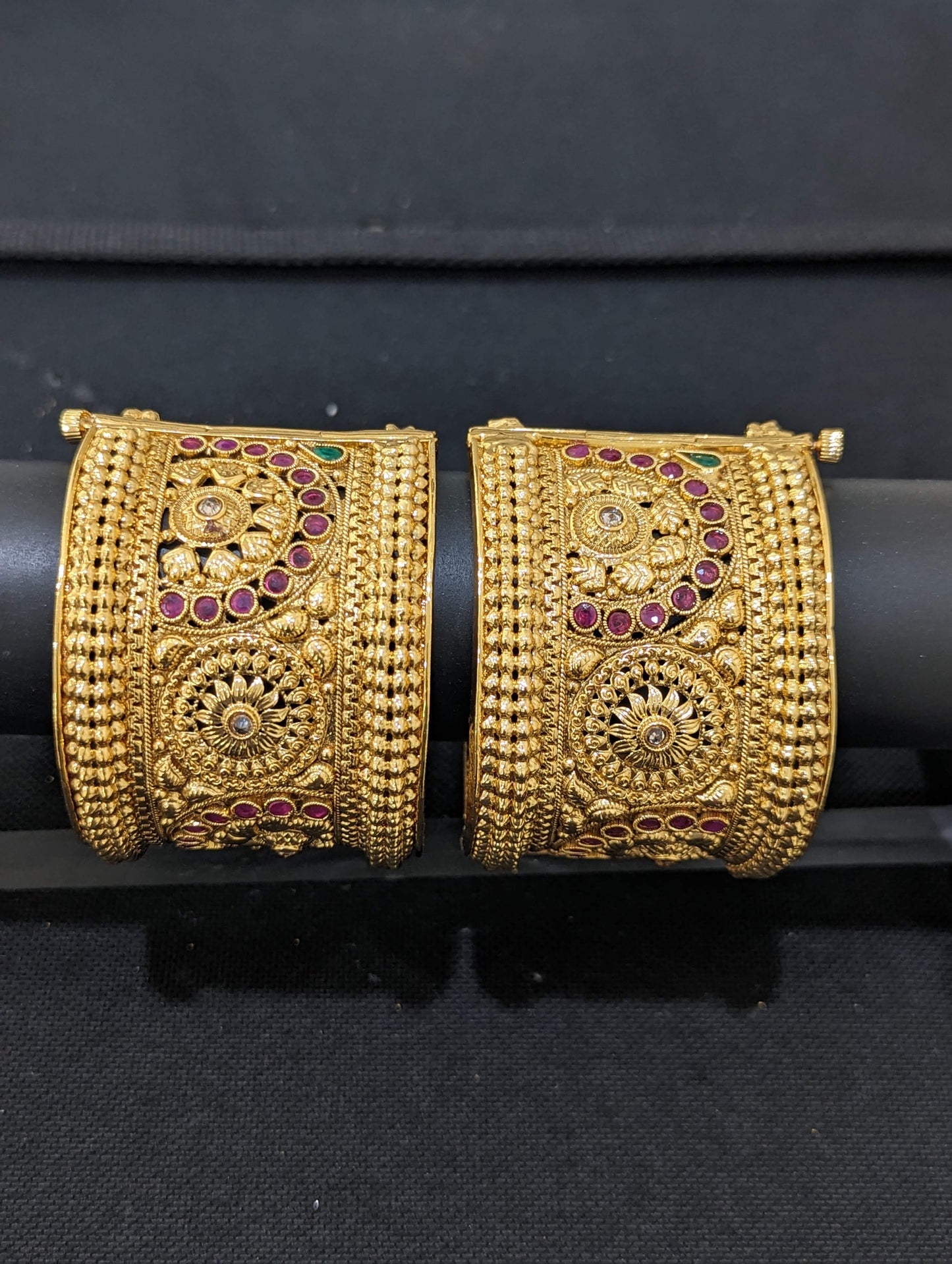 Semicircle design Traditional Broad Openable Bangles - 2x8 size