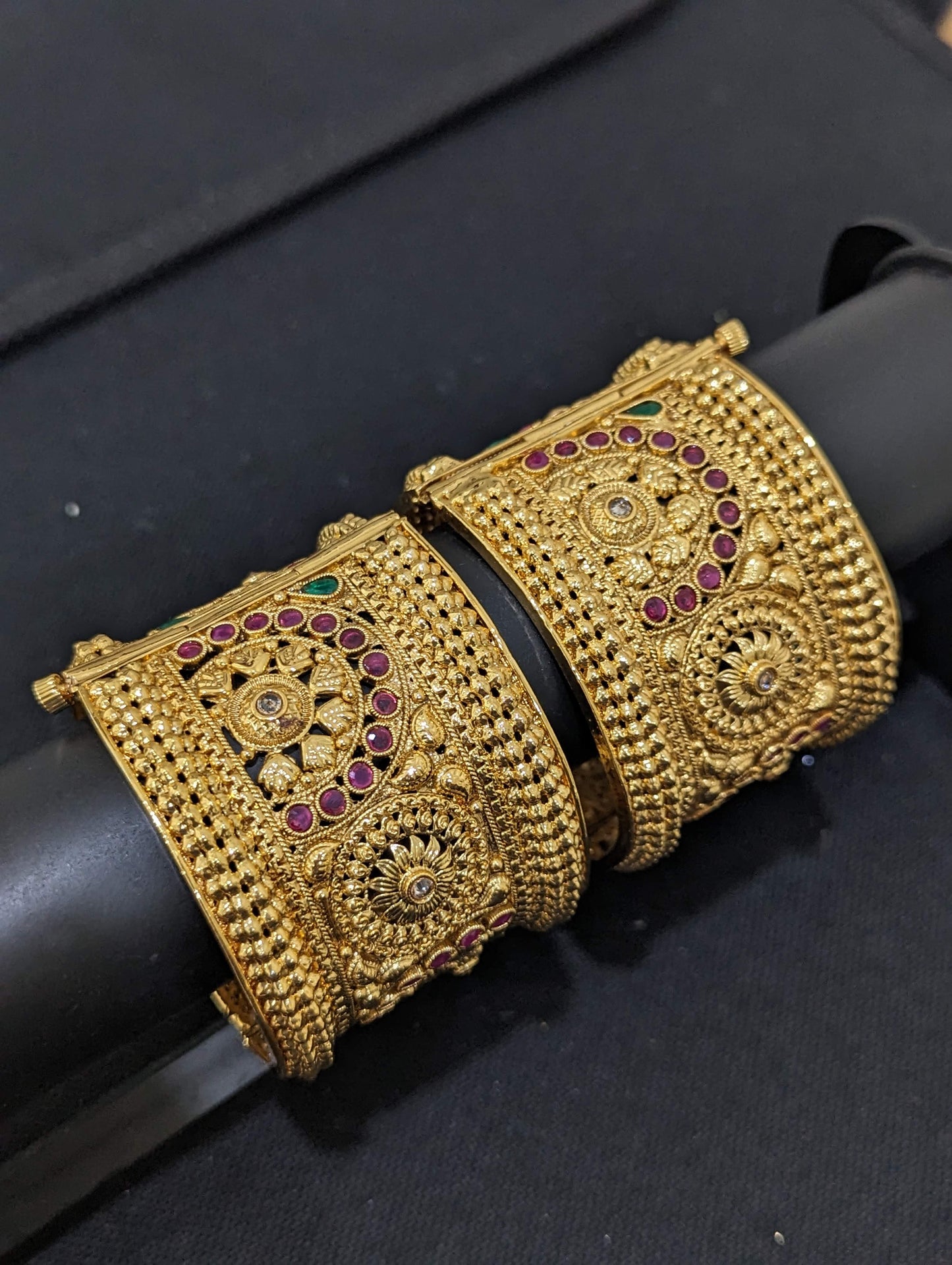 Semicircle design Traditional Broad Openable Bangles - 2x8 size