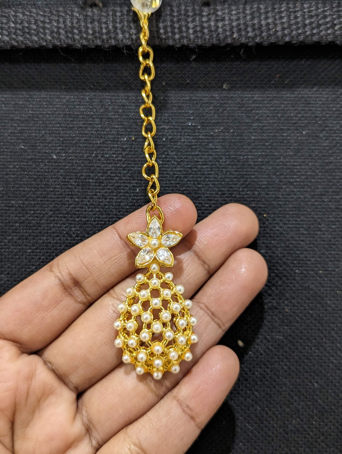 Gold plated Pearl Maang Tikka