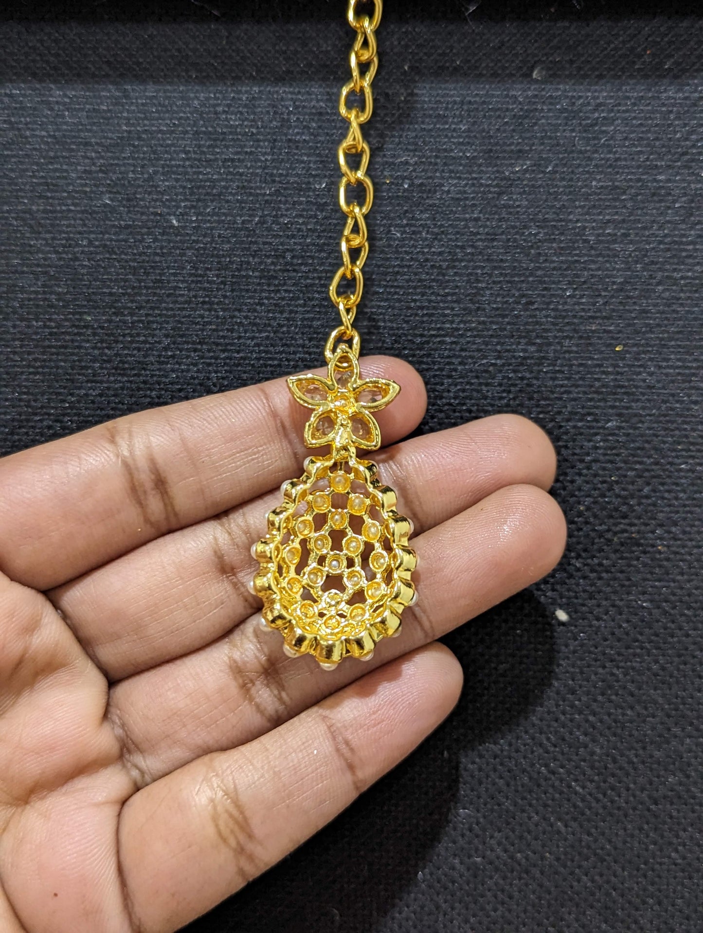 Gold plated Pearl Maang Tikka