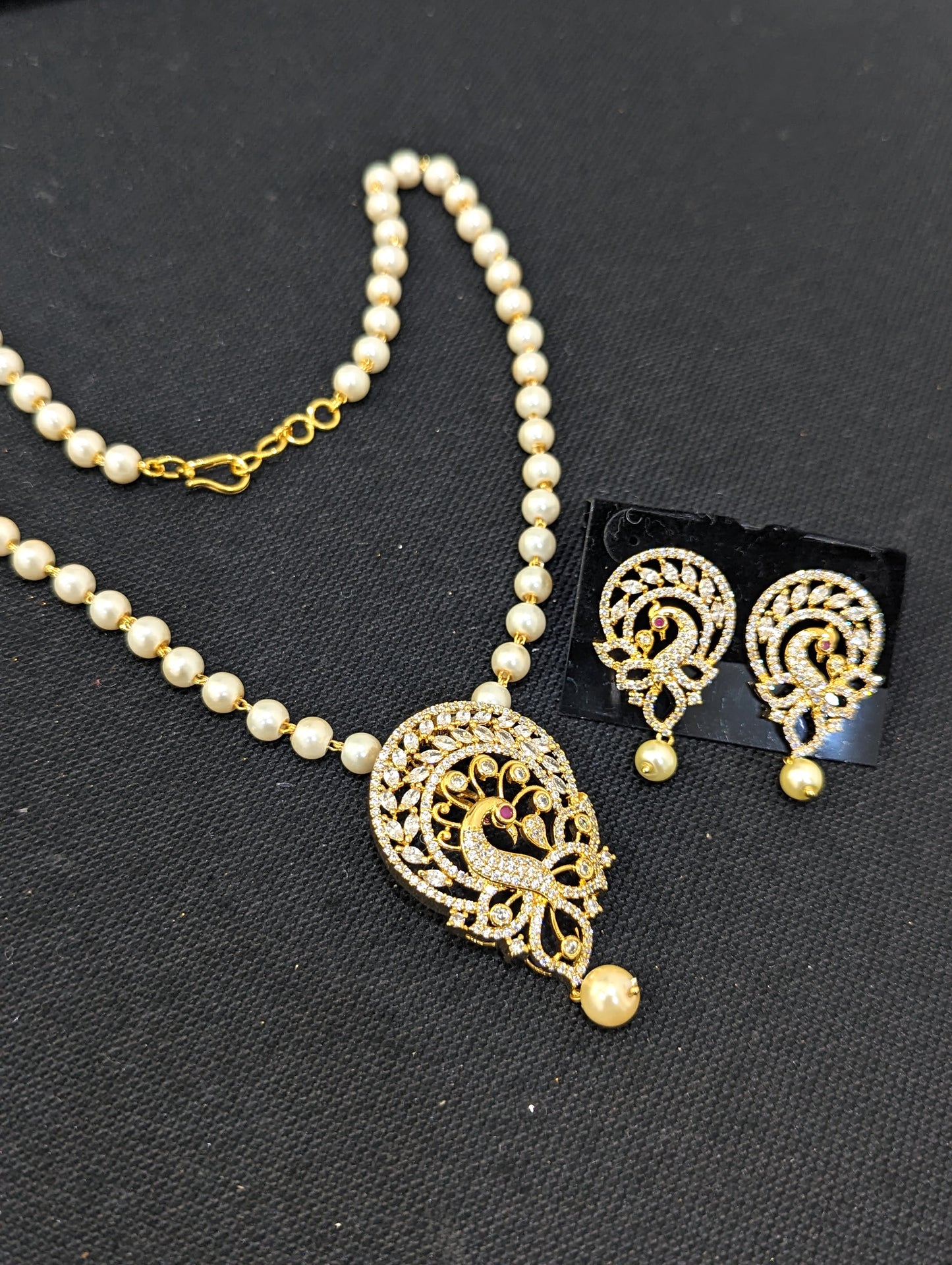 Peacock design Pendant and Earrings Set