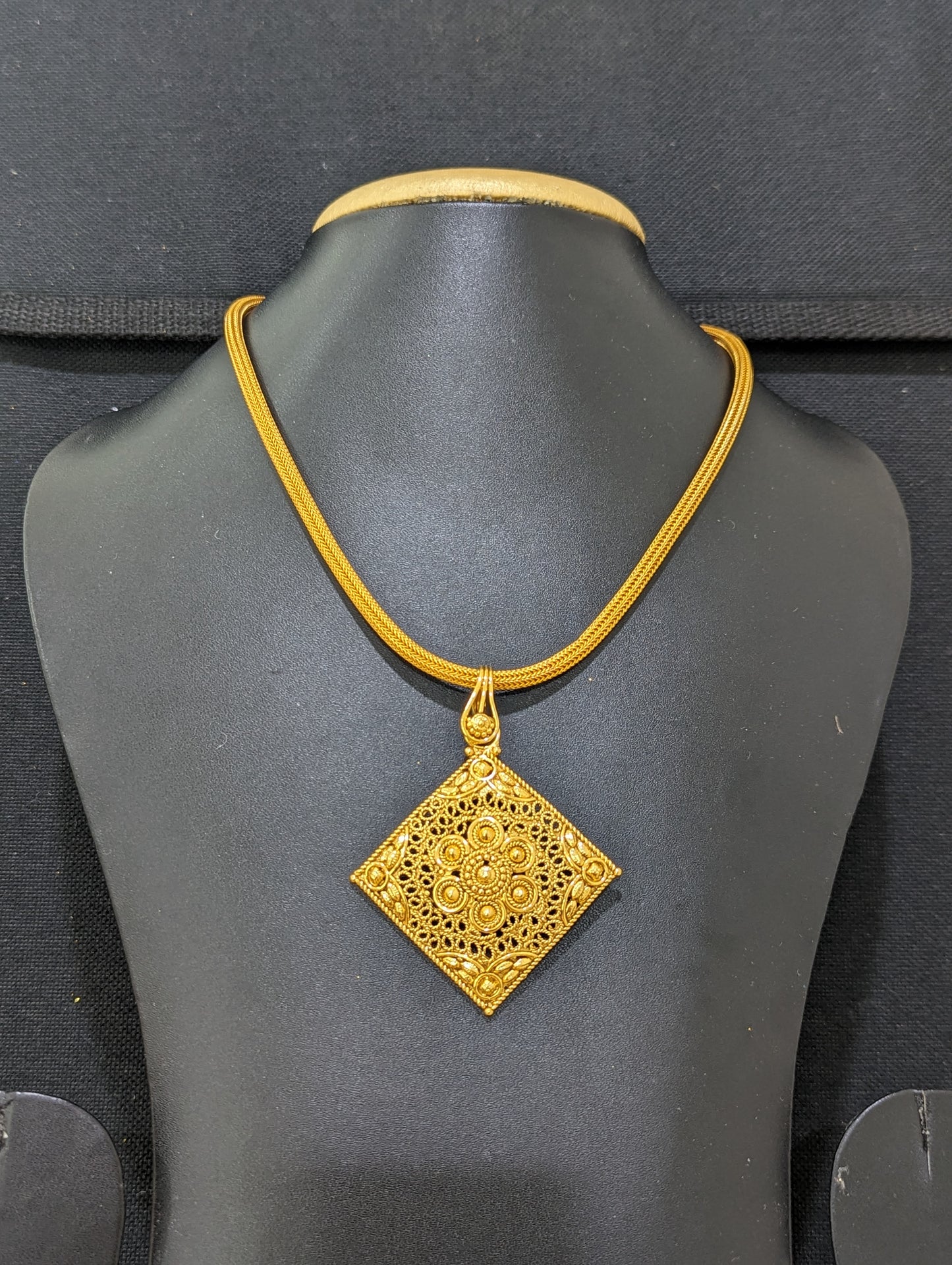 Gold plated Pendant chain Necklace - 4 designs