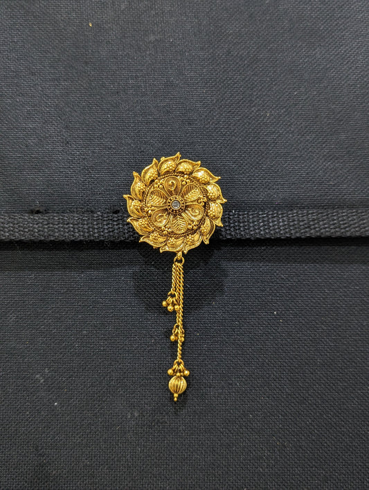 Antique gold plated Round design Saree Brooch