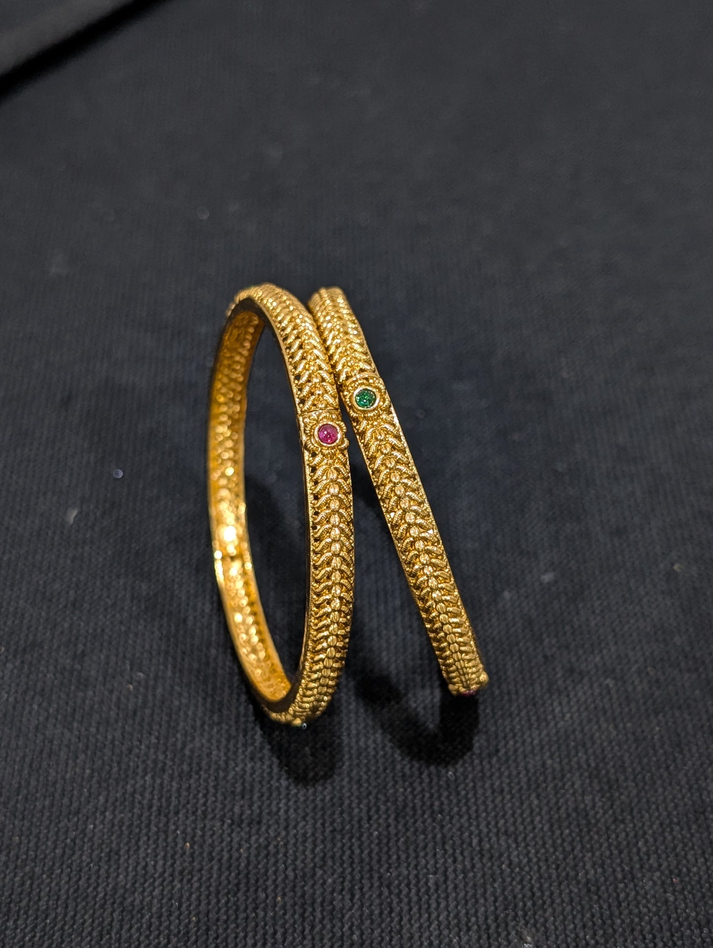 Gold plated Kemp stone Thin Bangles