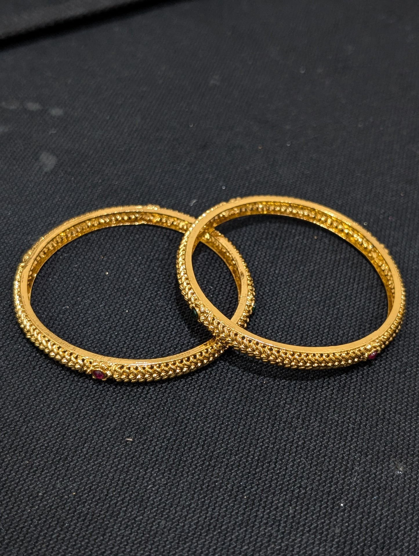 Gold plated Kemp stone Thin Bangles