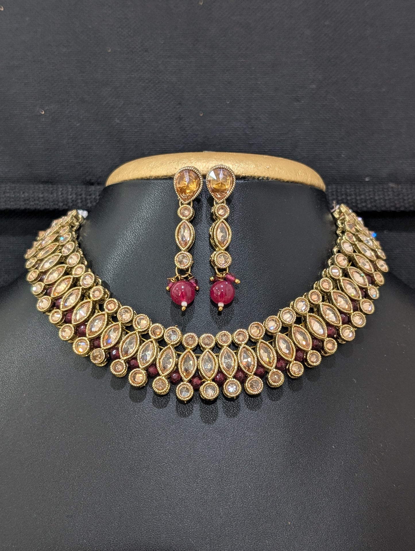 Mehandi polish polki stone choker necklace and earrings set