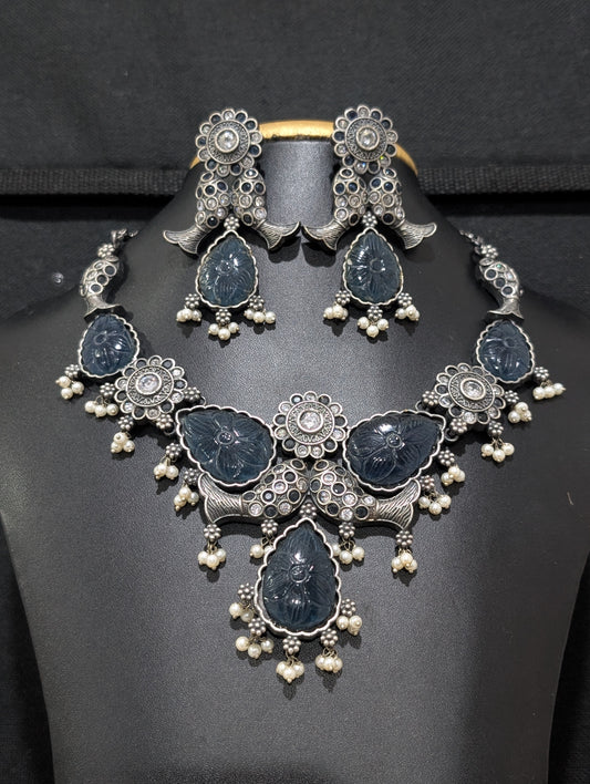 Oxidized Silver Fish design Statement Choker set