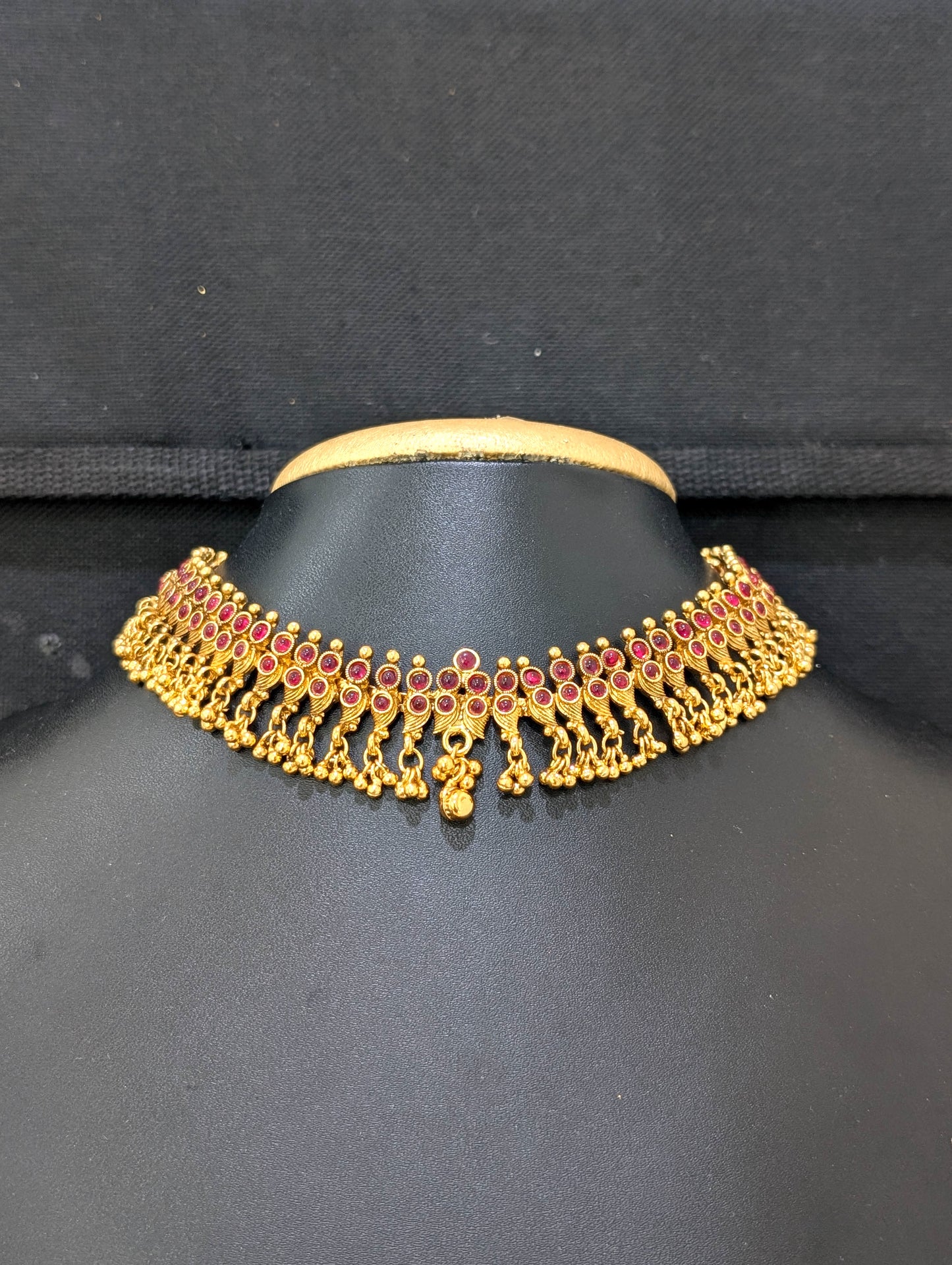 Ruby Kemp stone Choker Necklace