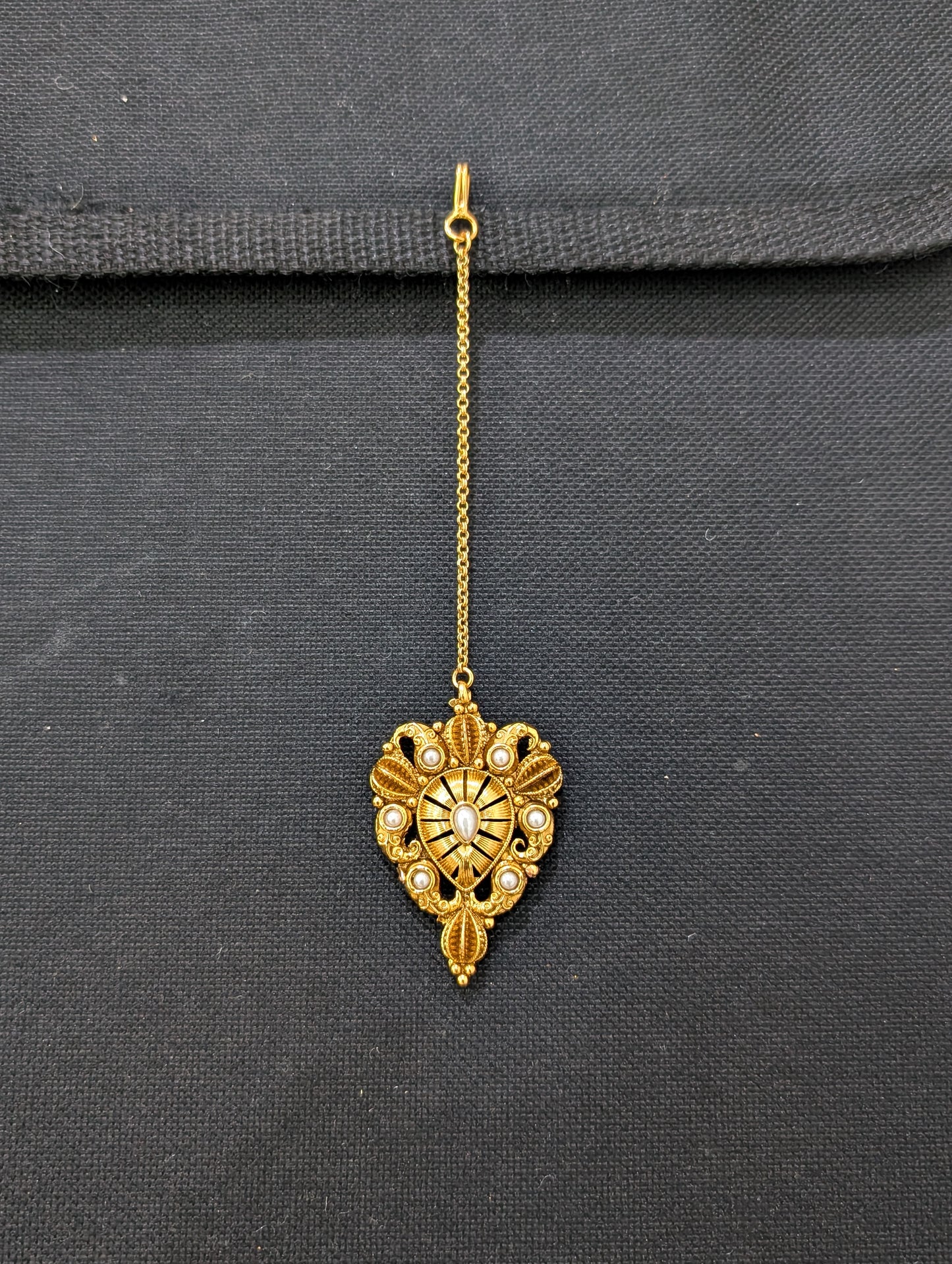 Inverted teardrop Gola plated Pearl Maang Tikka