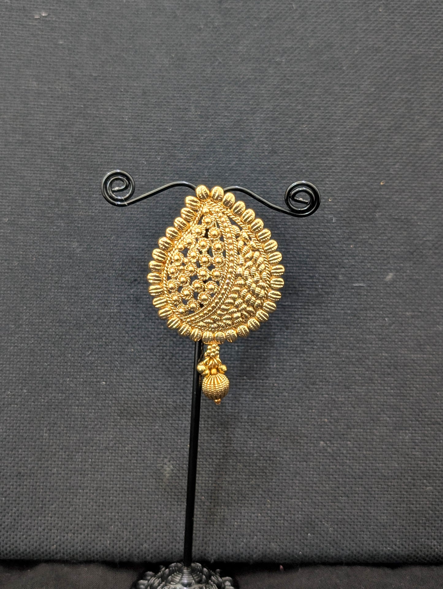 Light Gold plated Mango Clip on Hair Brooch - D1