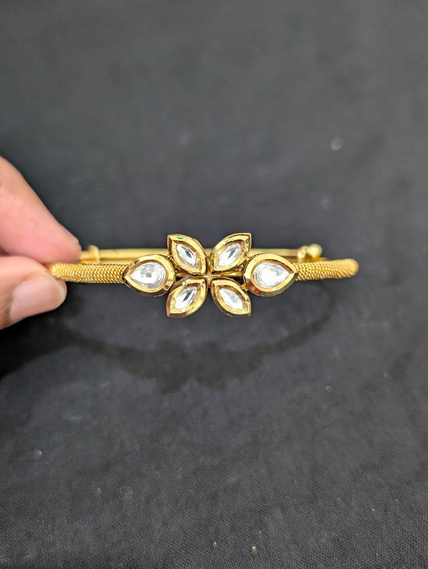 Uncut kundan stone bangle bracelet