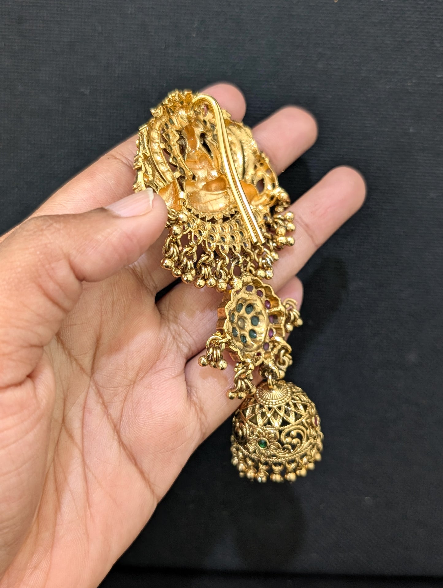 Antique Gold plated Lakshmi ji design Kemp Large Saree Brooch