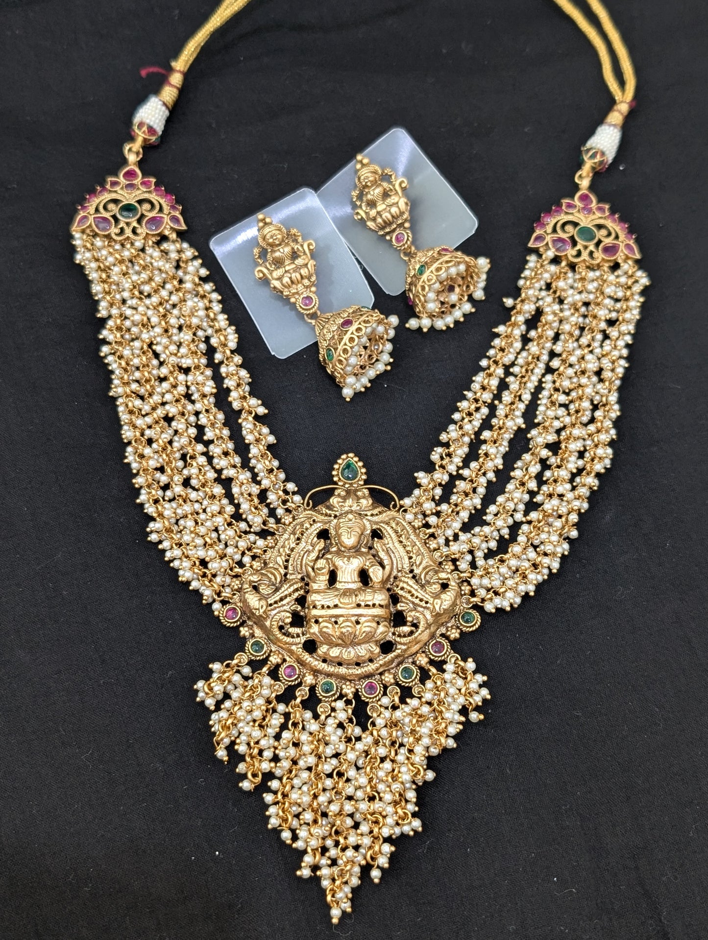 Unique Pearl Multi stranded Mid length Kemp Necklace set