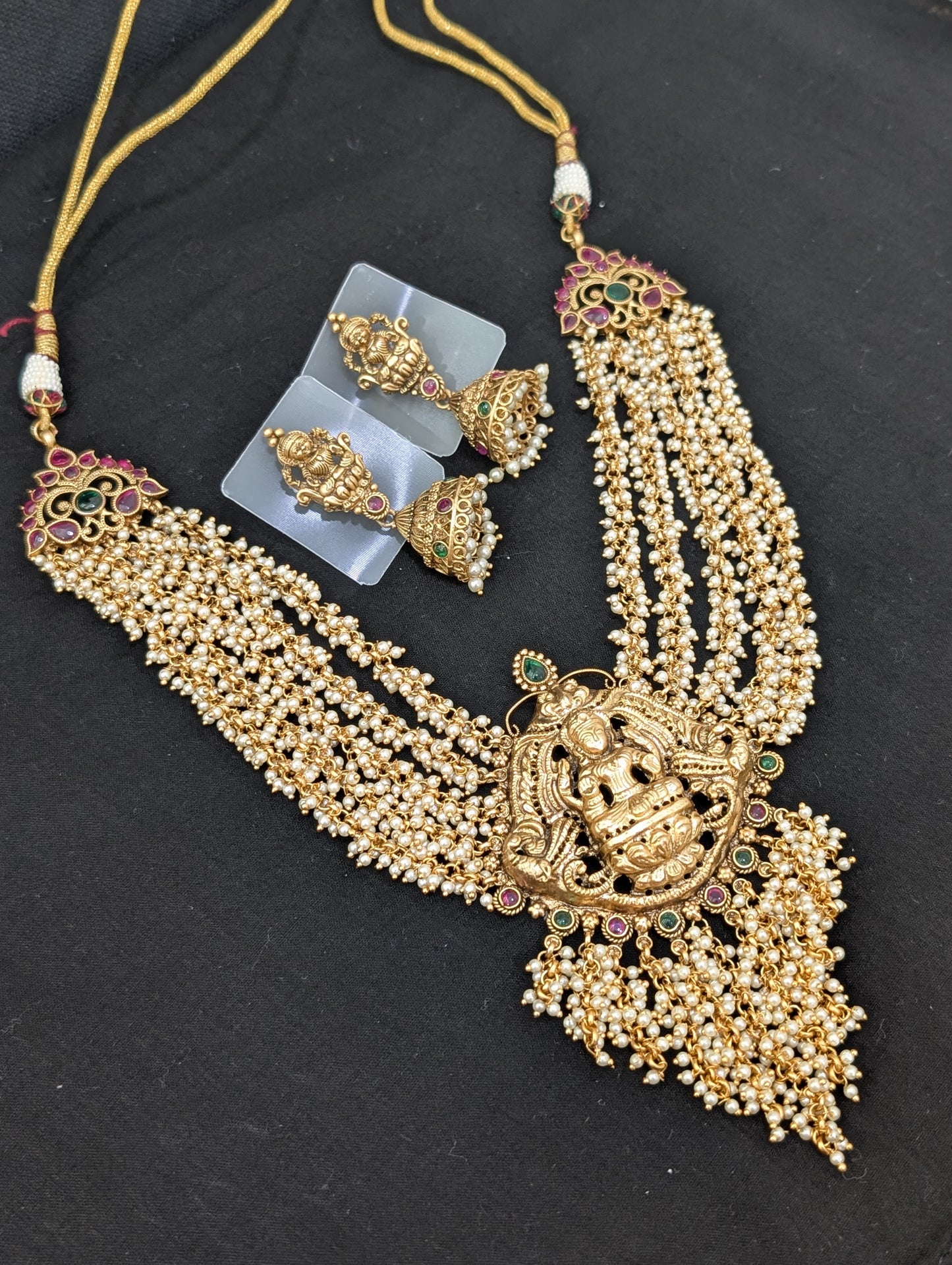Unique Pearl Multi stranded Mid length Kemp Necklace set