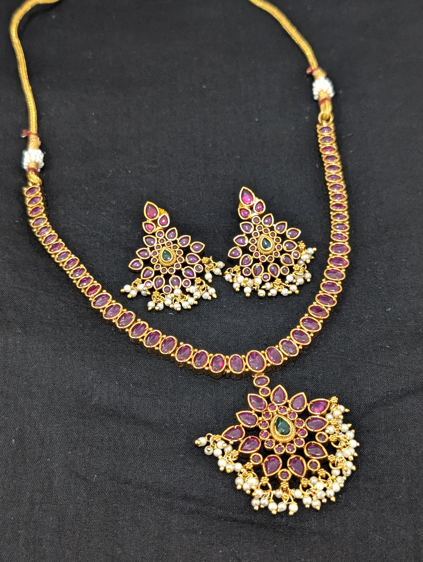 Kemp Adigai necklace and earrings set