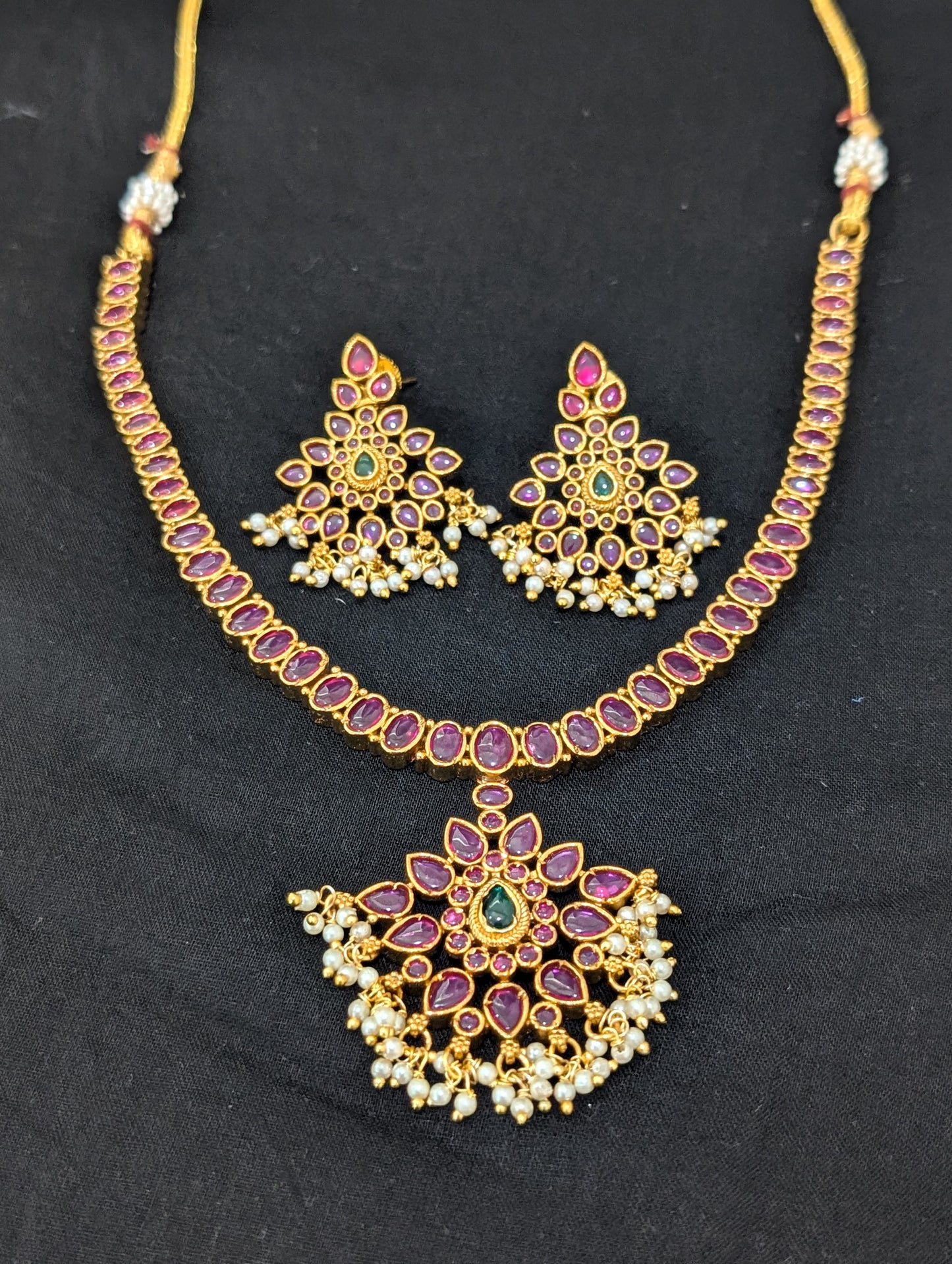 Kemp Adigai necklace and earrings set