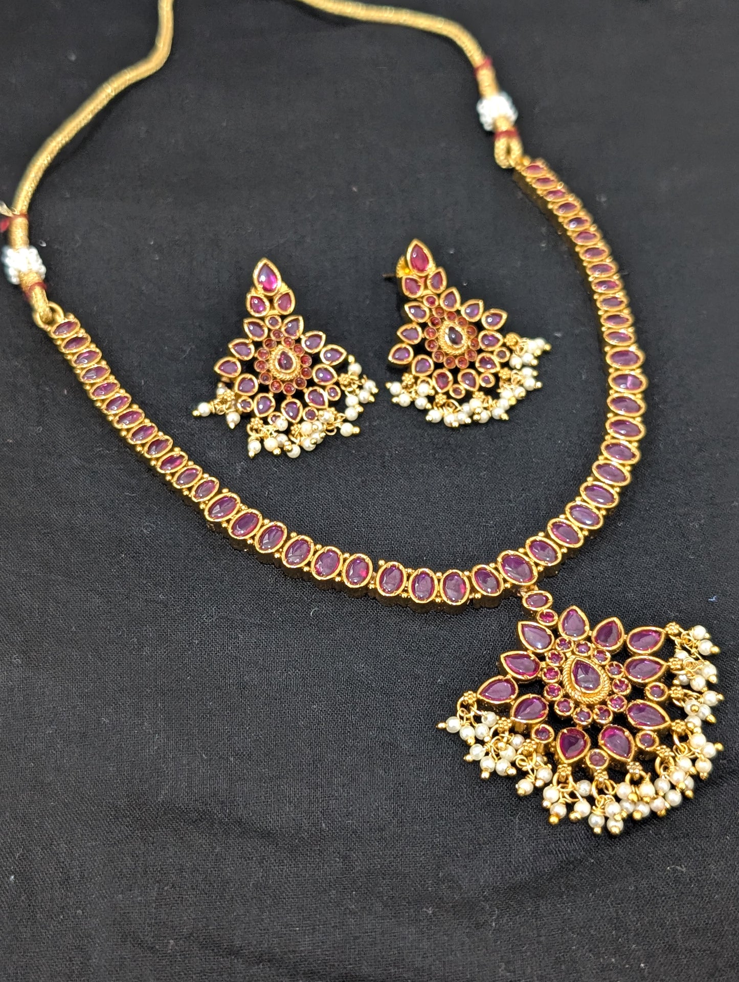 Kemp Adigai necklace and earrings set