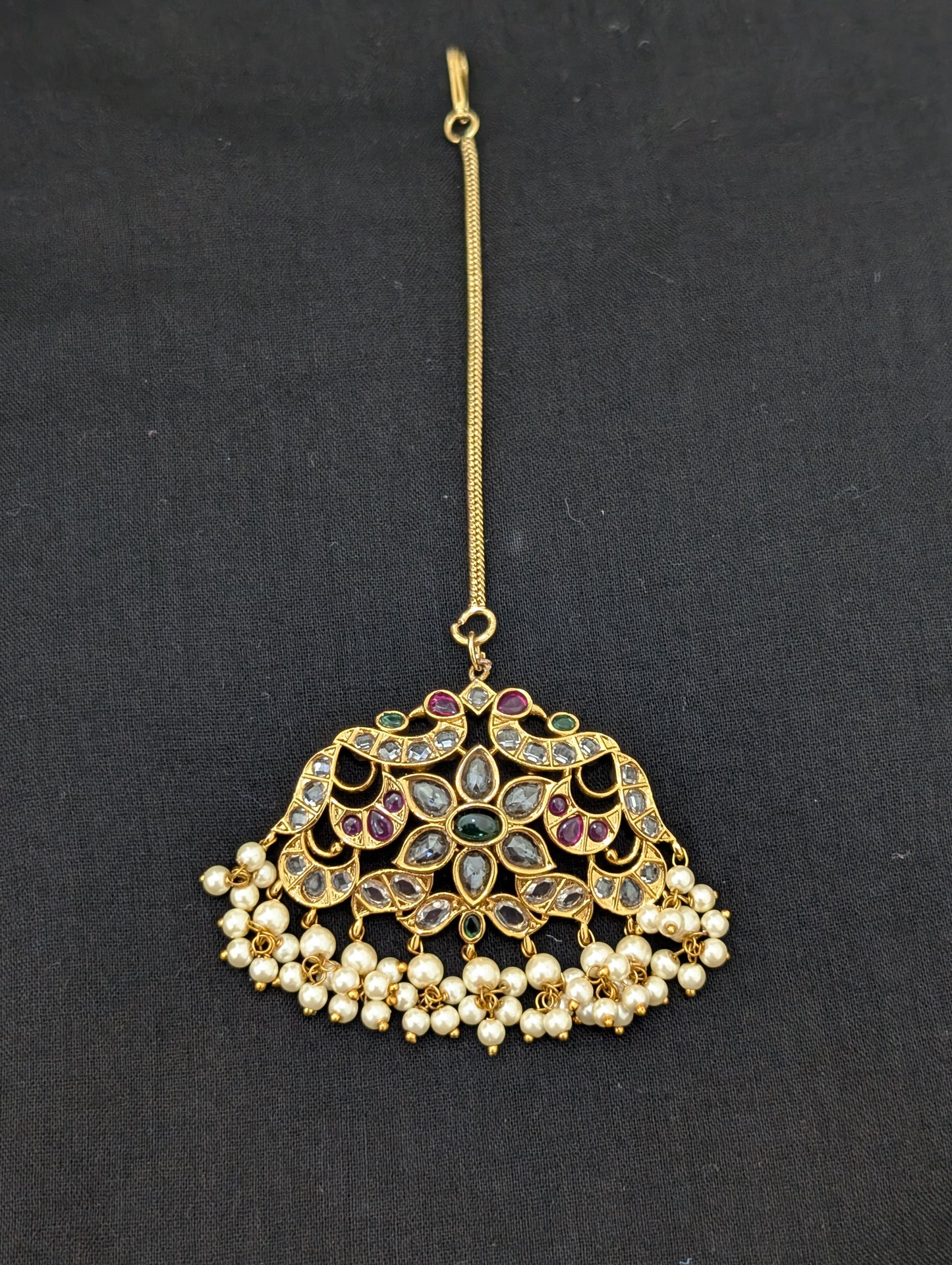 Large Kemp stone South Indian Peacock Maang Tikka