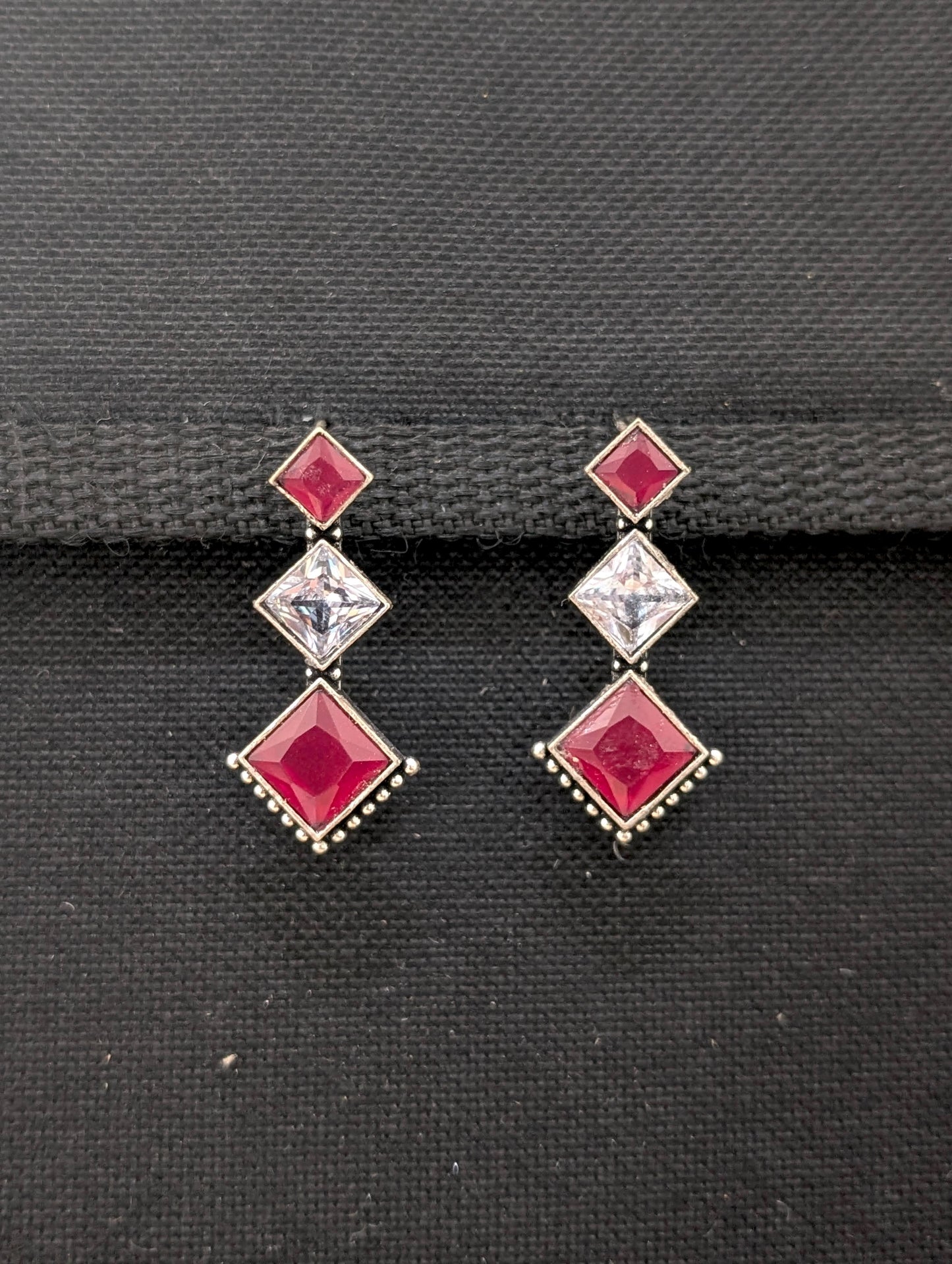 Oxidized silver diamond shape stud earrings