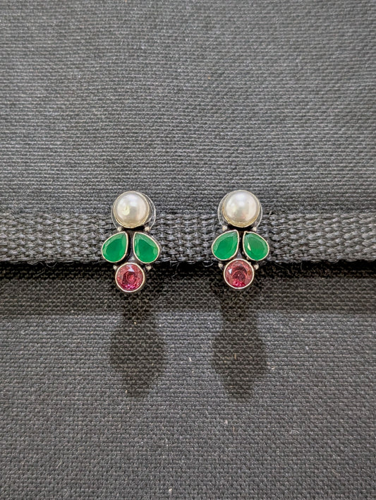 Oxidized silver 3 stone stud earrings