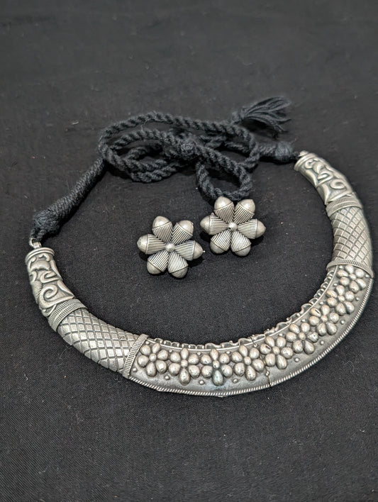 Hasli style German Silver Statement Choker set - D1