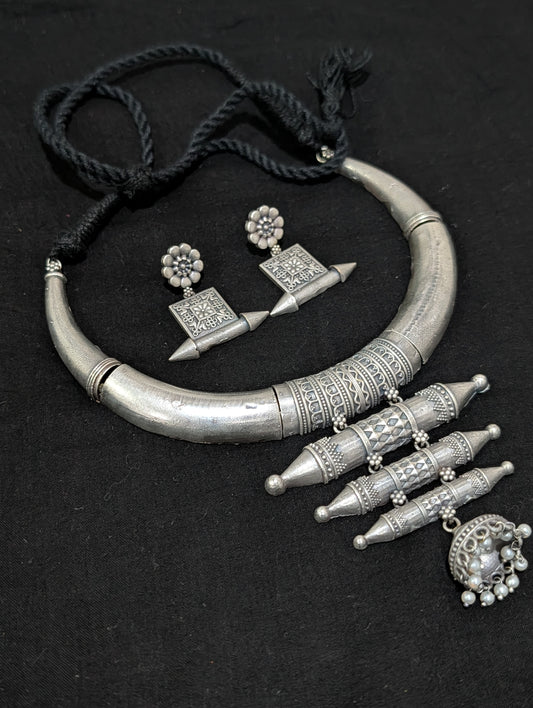 Hasli style German Silver Statement Choker set - D3