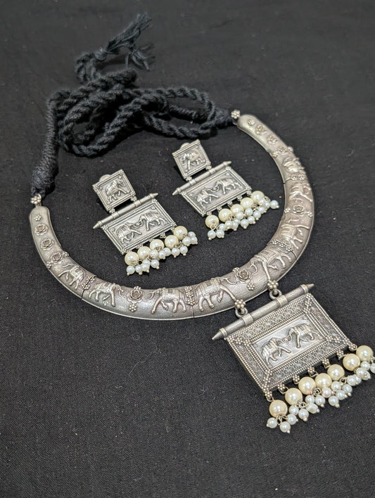 Hasli style German Silver Statement Choker set - D2