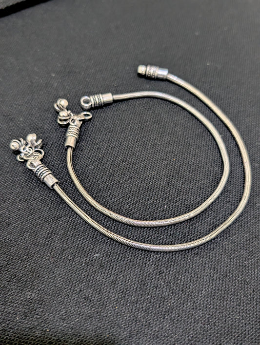 Oxidized Silver simple Anklets