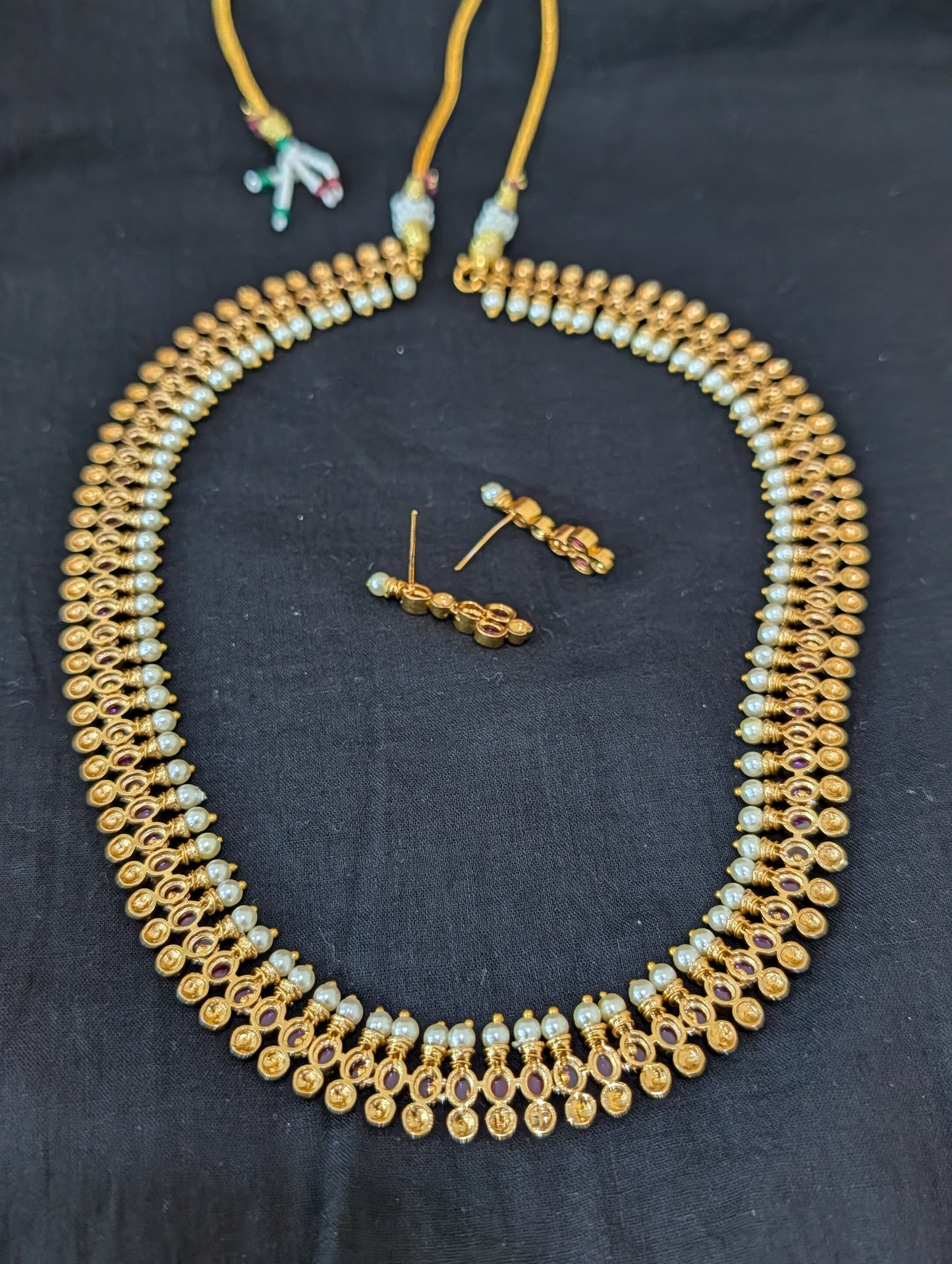Kemp stone Traditional Mid length Necklace set