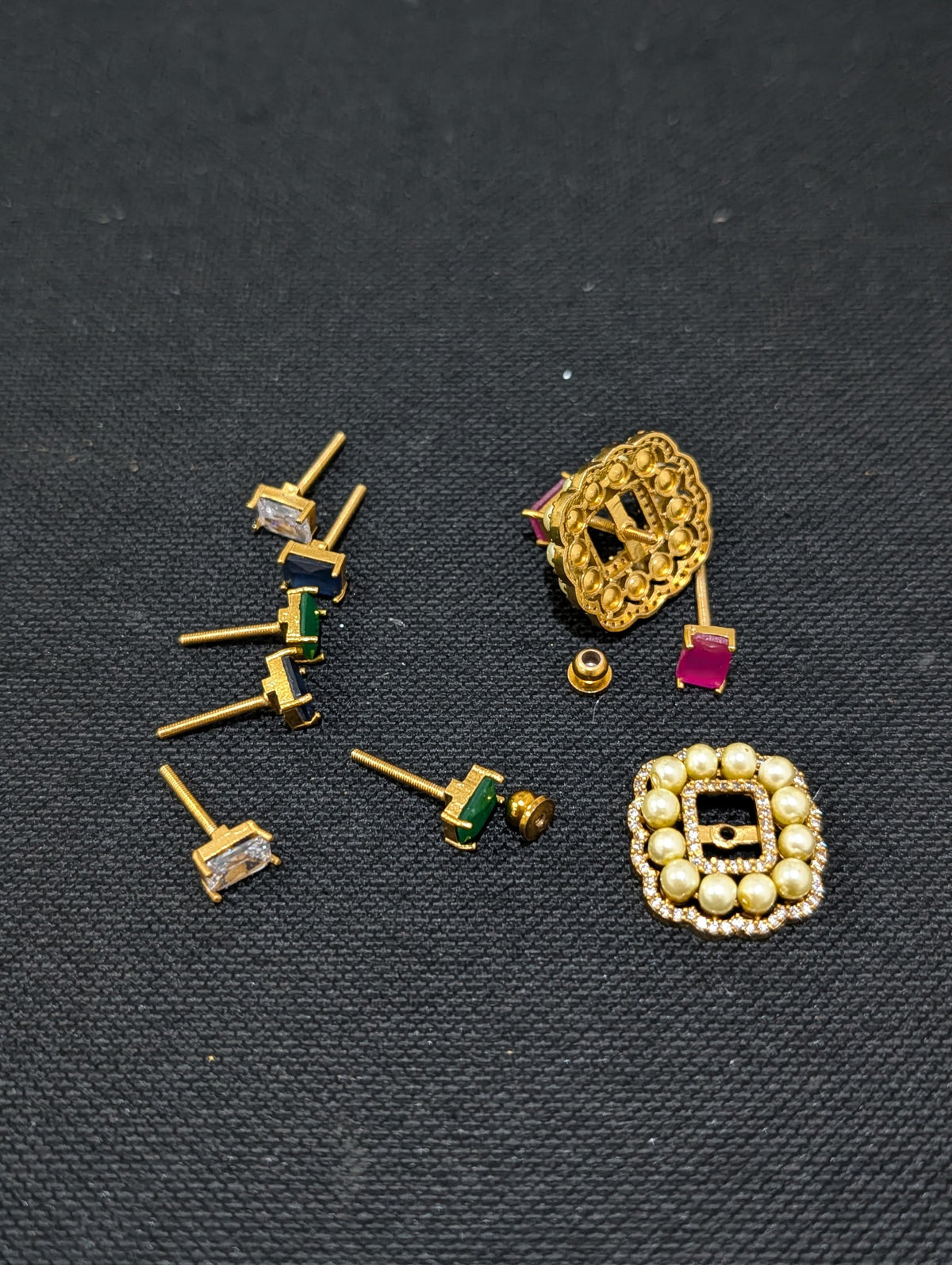 4 colors changing Antique Stud Earrings