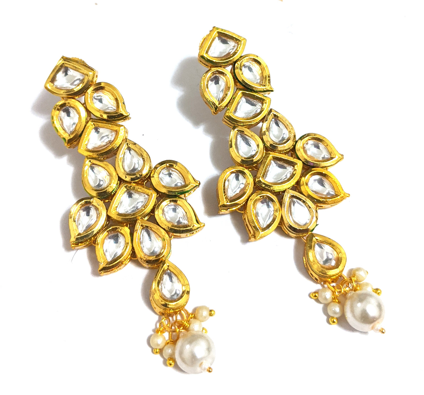Kundan stone embedded geometric shaped earring - Simpliful