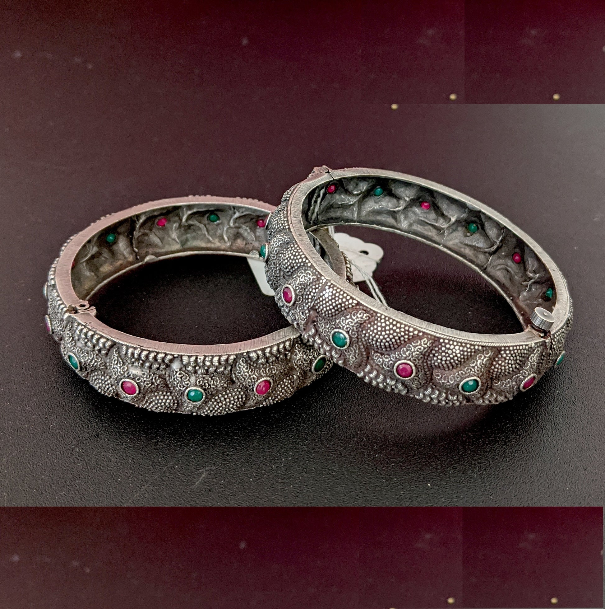 Black gun metal Fan design openable bangles - Simpliful