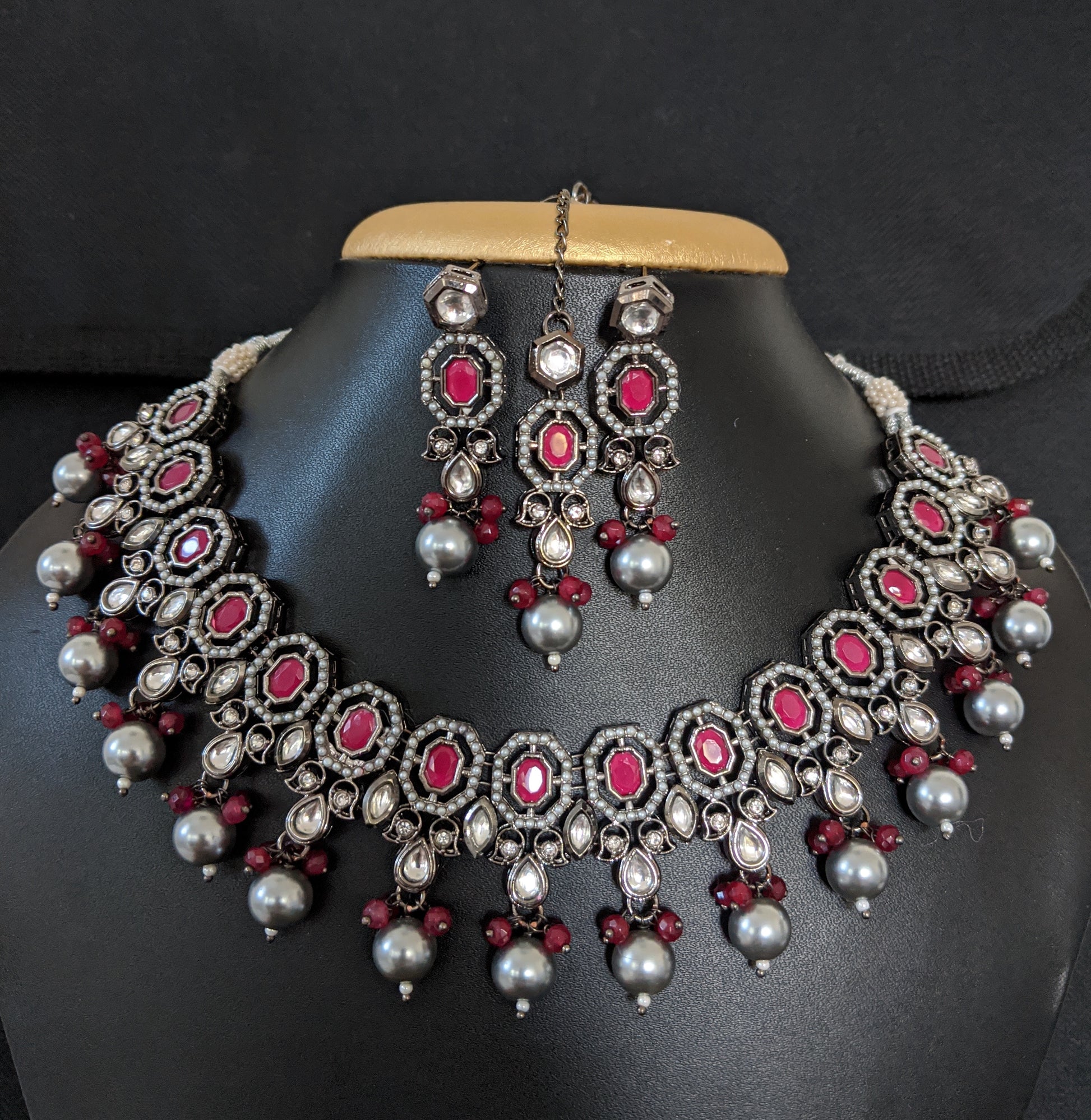 Hexagon shaped charm choker Necklace and Earring set with Maang Tikka- Black plating - Simpliful