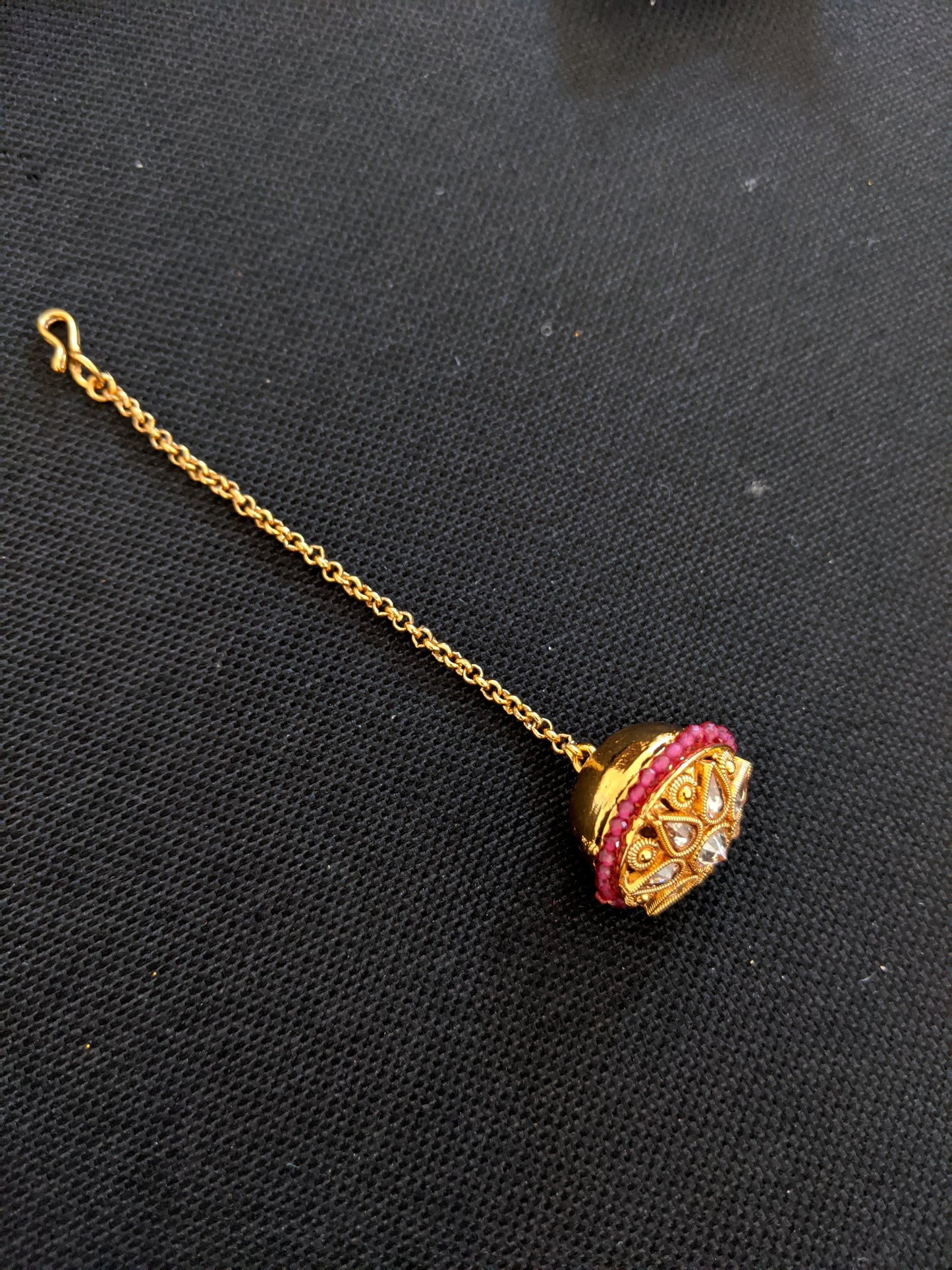 Flower design Antique gold finish Polki Traditional bore maang tikka