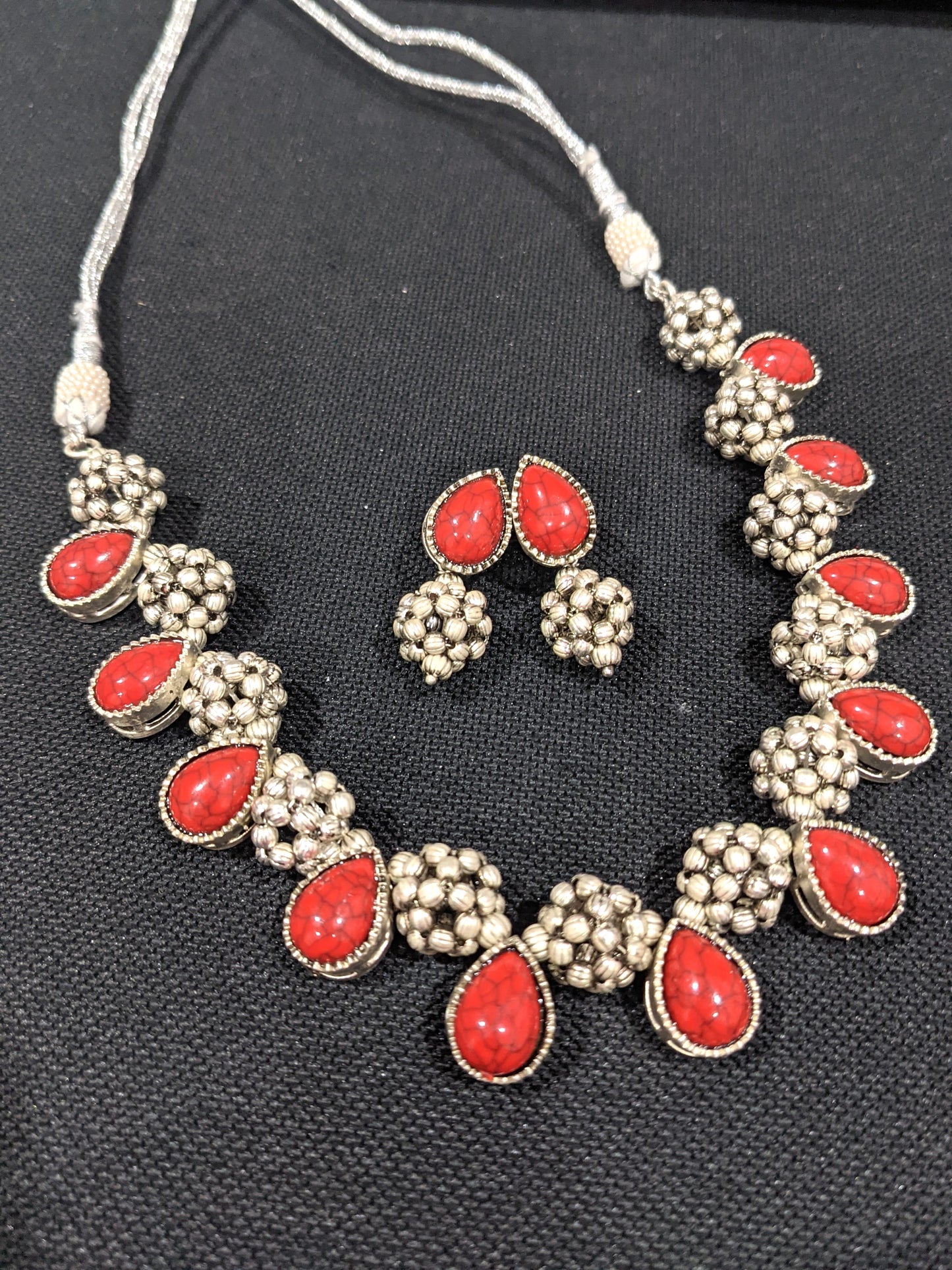 Polki charm silver plated Choker Necklace and Stud Earrings set