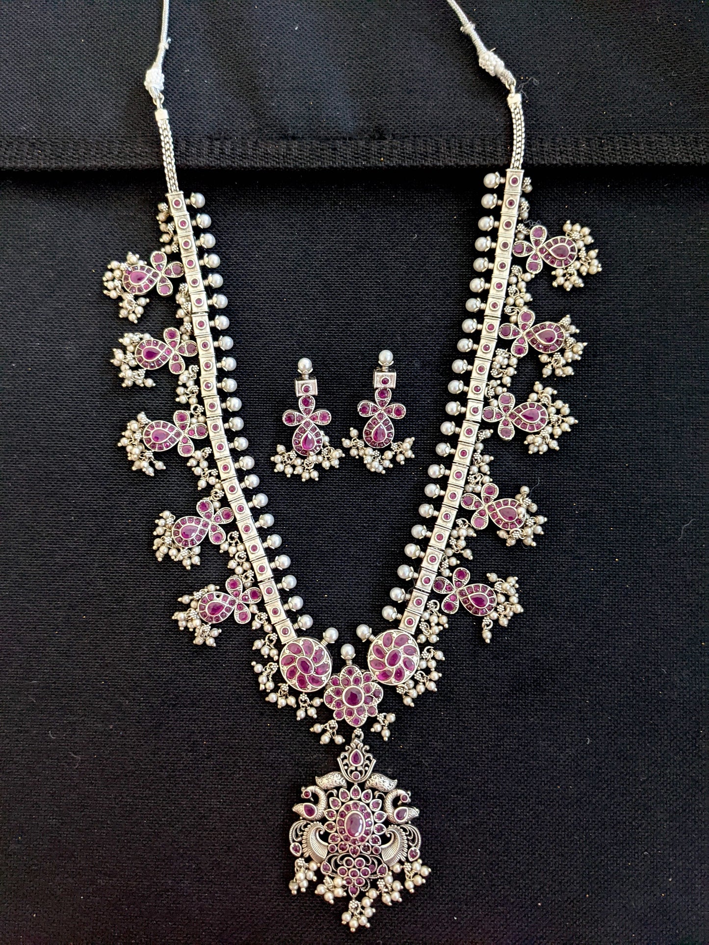 Guttapusalu style Kemp haram and earrings set