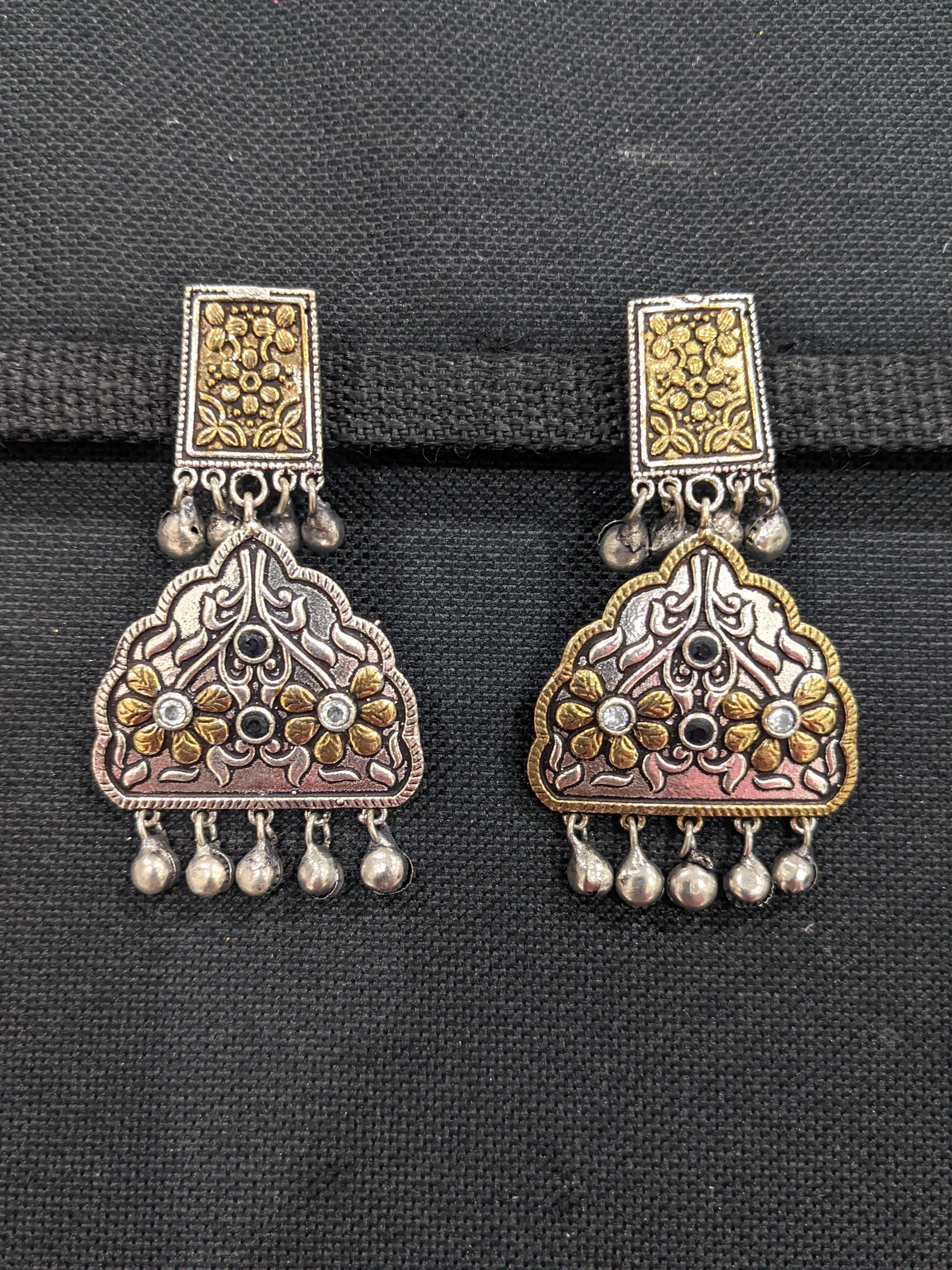 Dual tone curvy triangle design ghunghru bead hanging earring - Simpliful