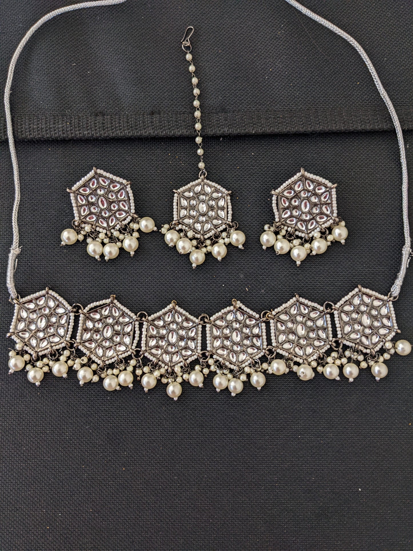 Black Rhodium plated Rhombus charm choker combo set