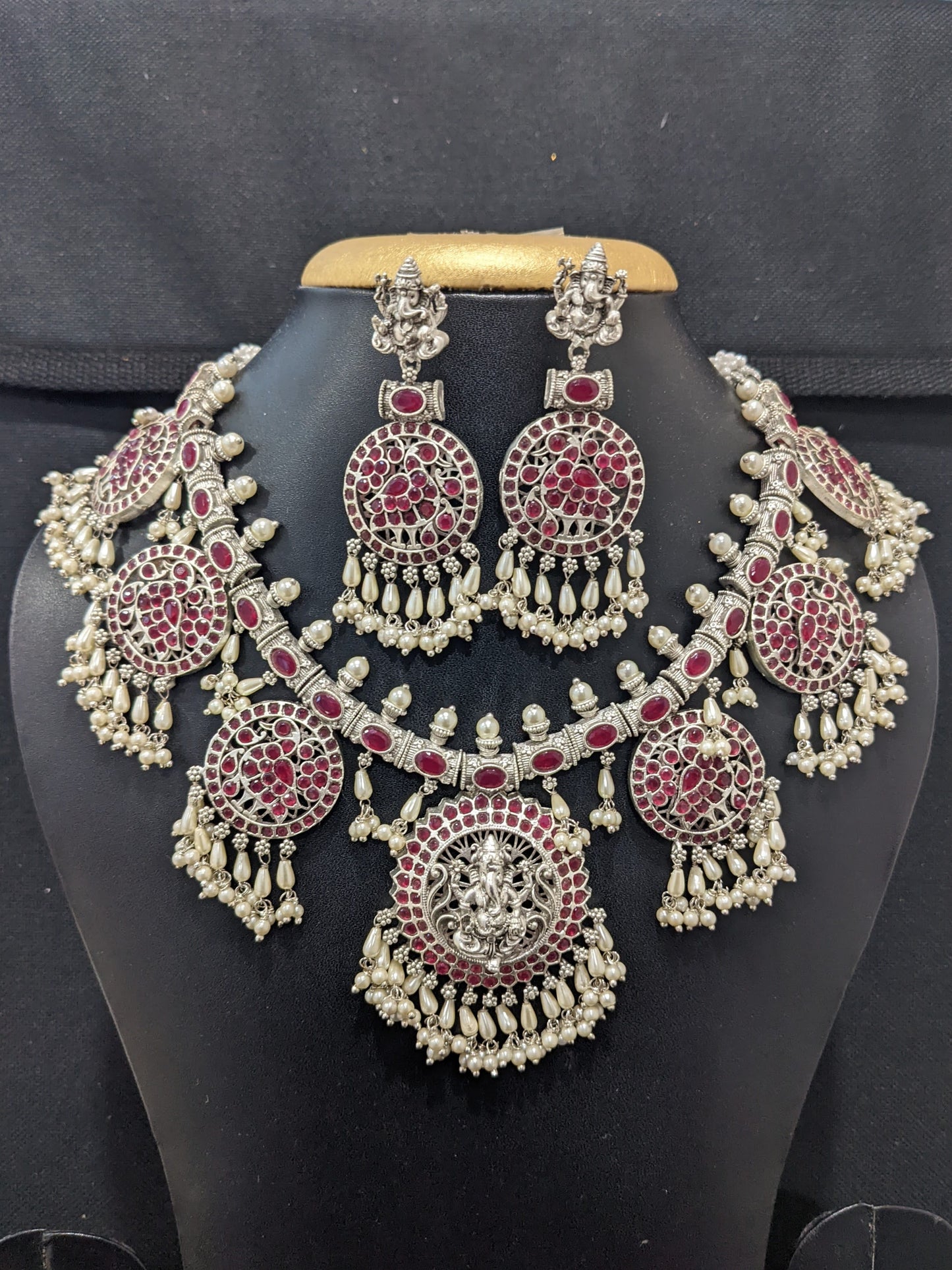 Silver plated Guttapusalu Ganesh ji Choker set