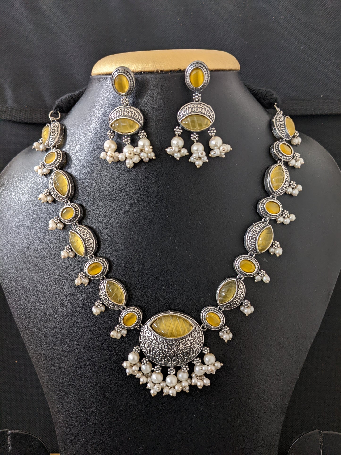 Oxidized Silver Adigai style Carved Resin stone Choker set