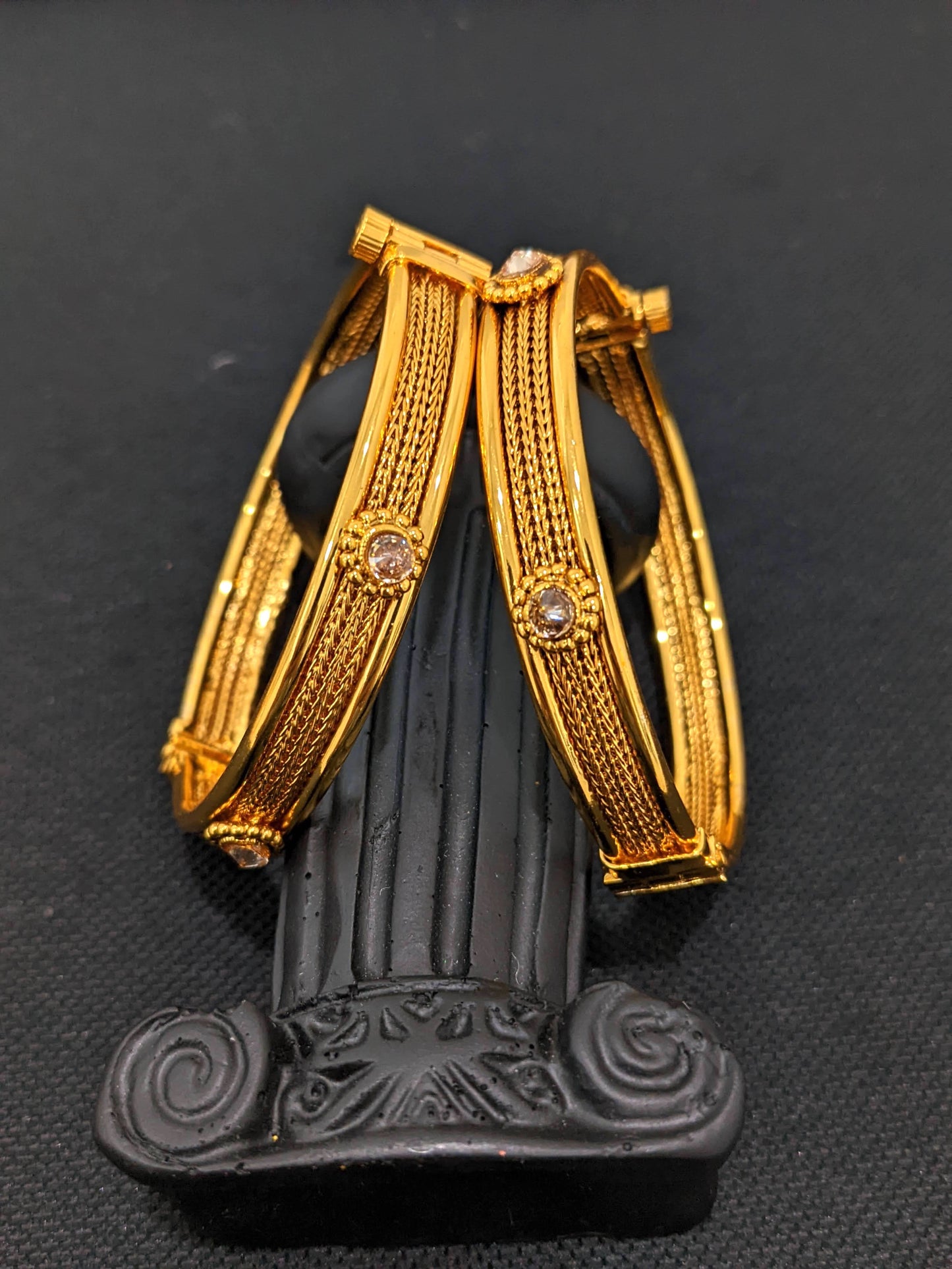 Plait design openable bangles