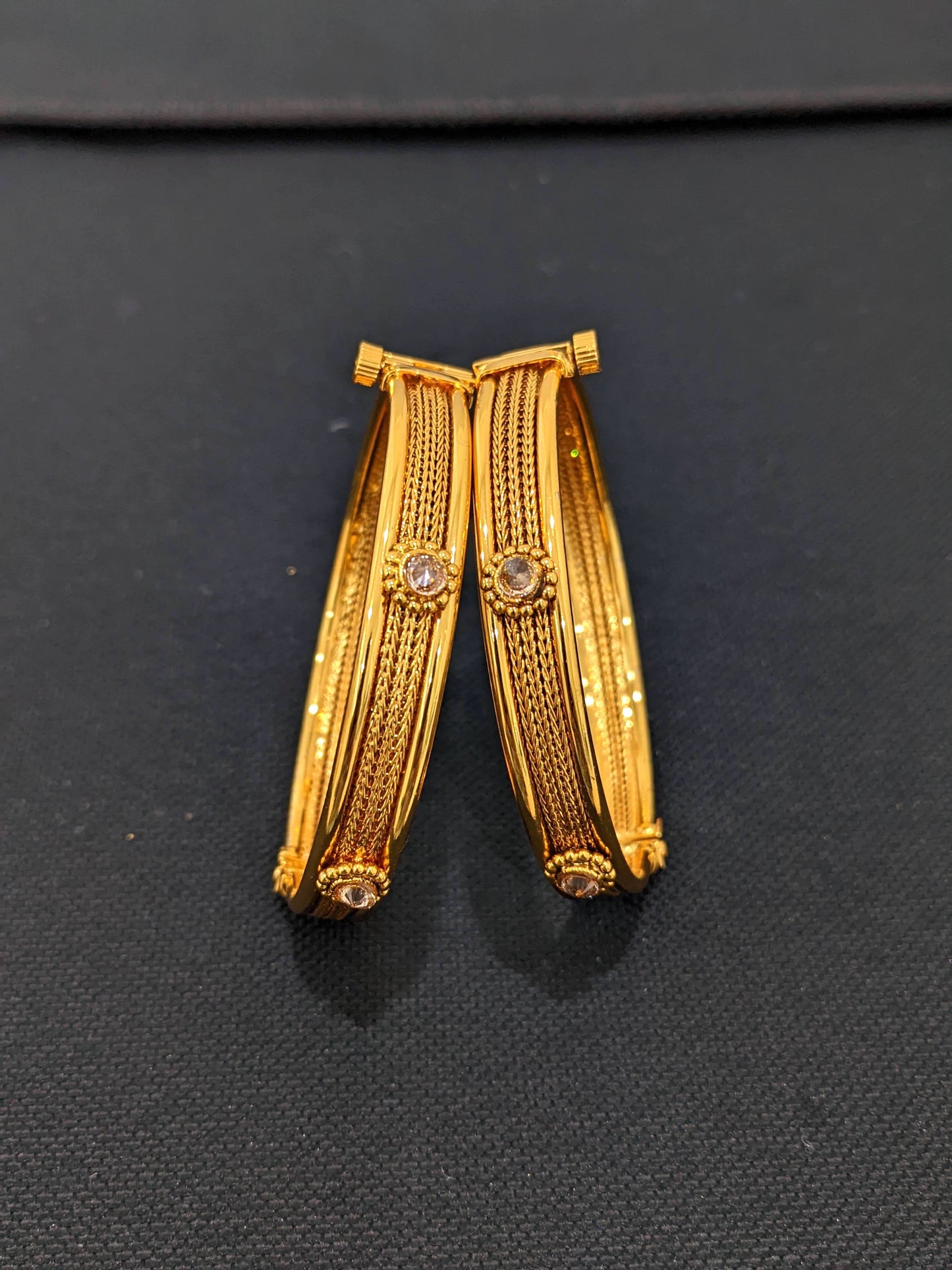 Plait design openable bangles