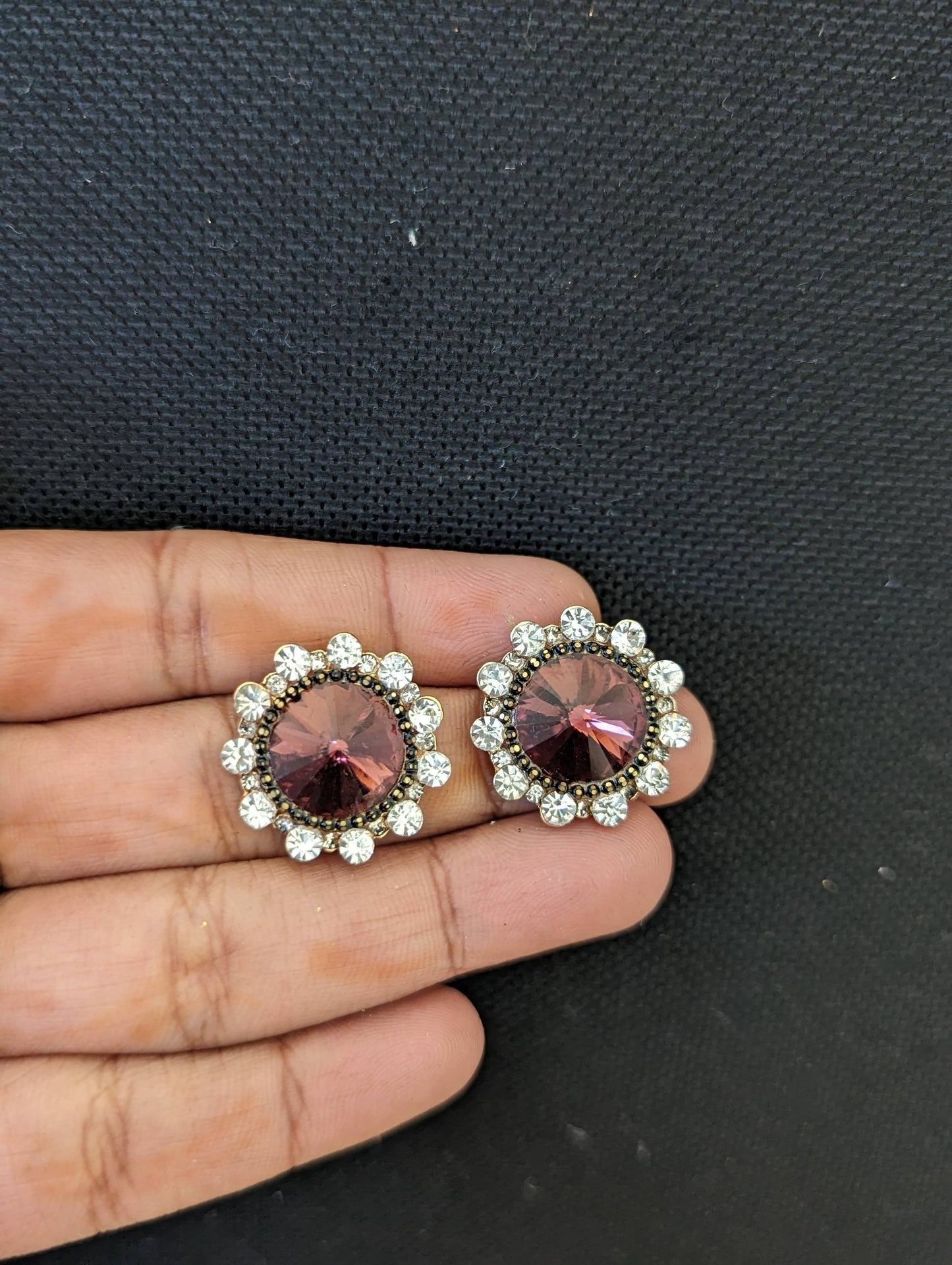 Rhinestone stud earrings